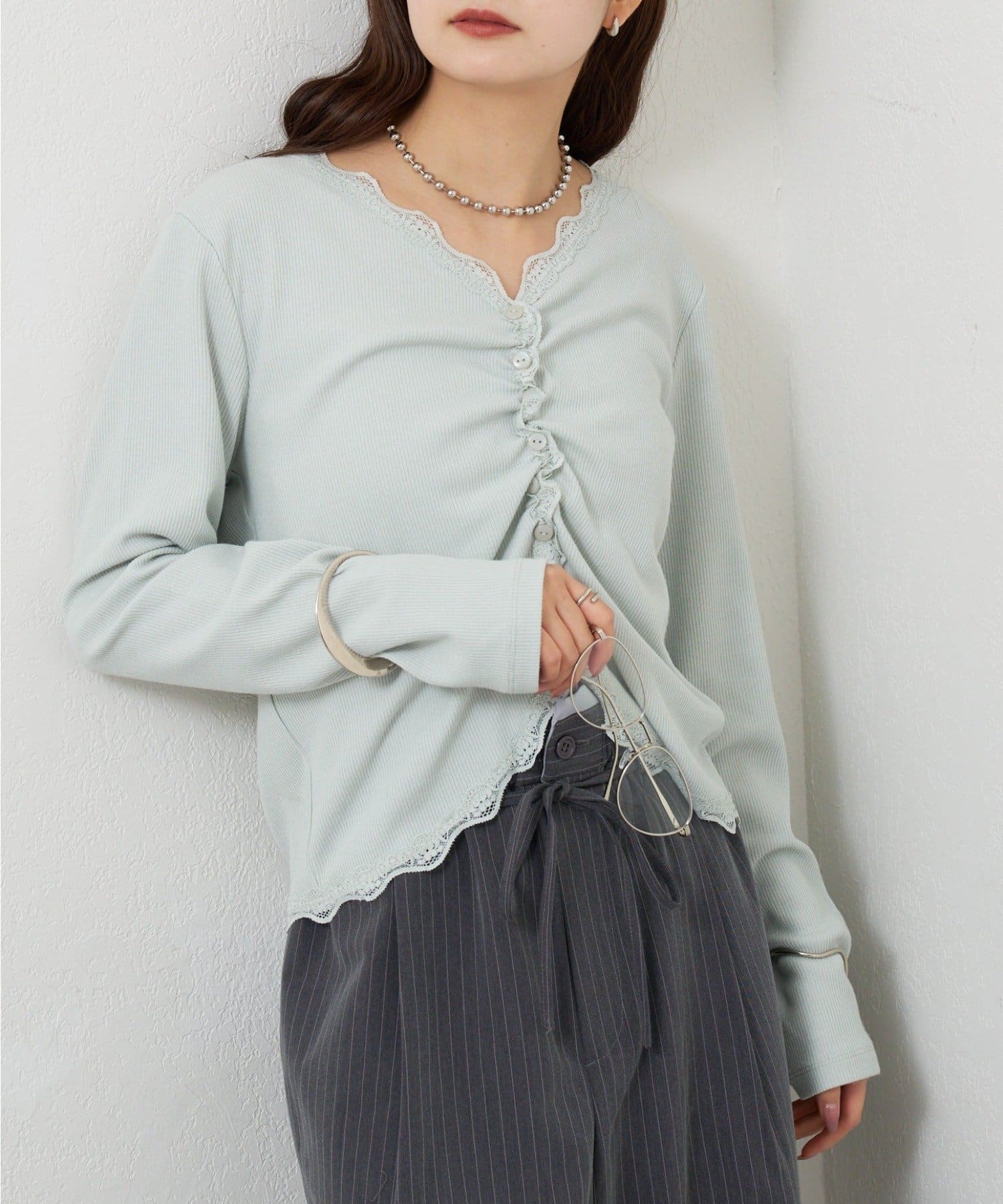 mystic(ミスティック) ギャザーレースリブカーディガン