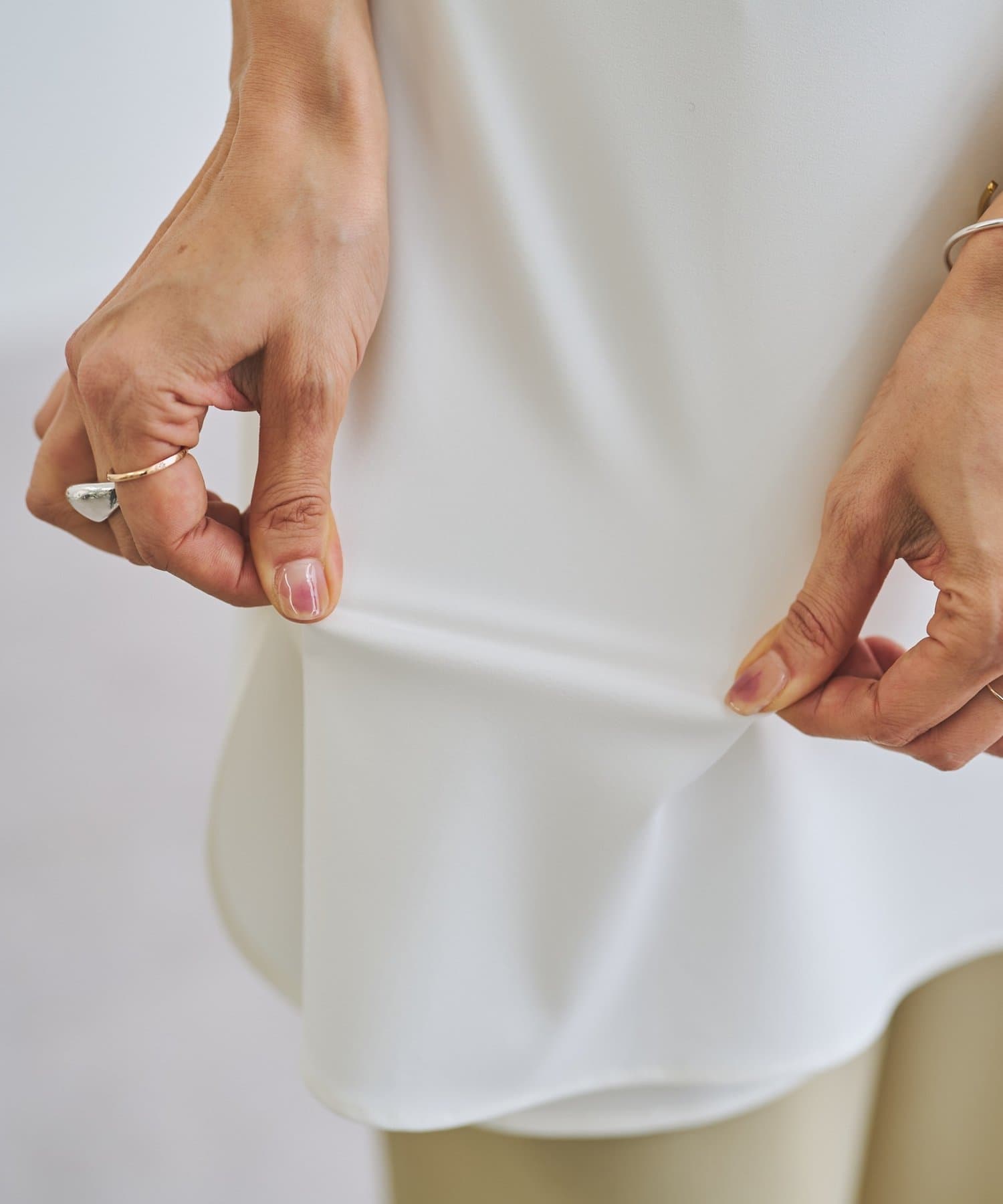 BEARDSLEY(ビアズリー) 《LIVETART》リングジップ前後ブラウス