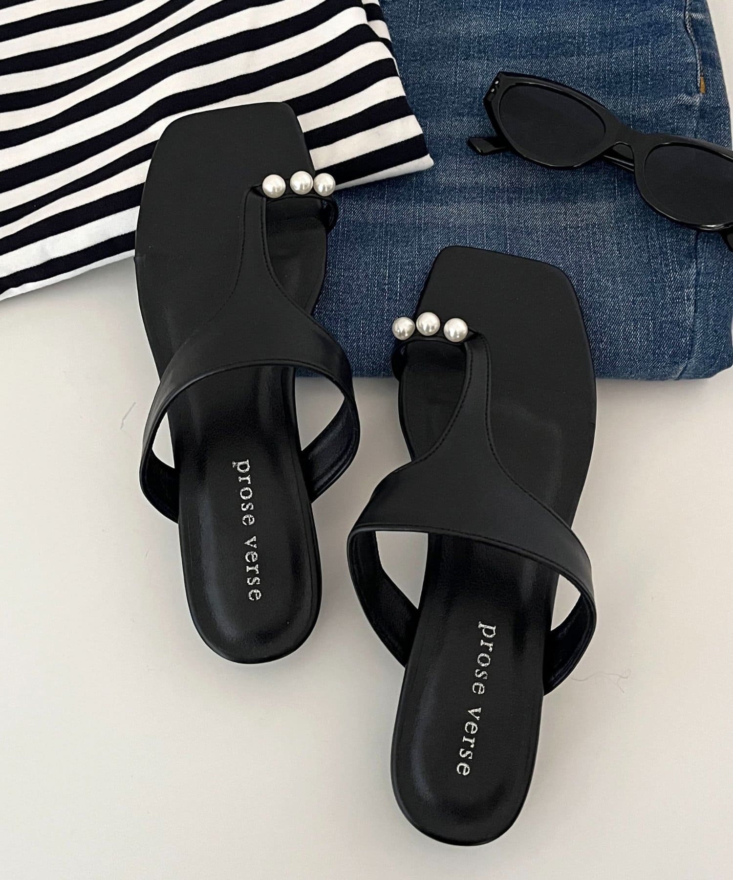 prose verse(プロズヴェール) Tストラップトングサンダル