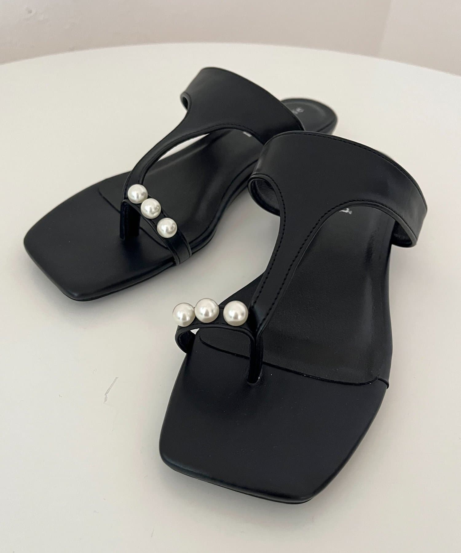 prose verse(プロズヴェール) Tストラップトングサンダル