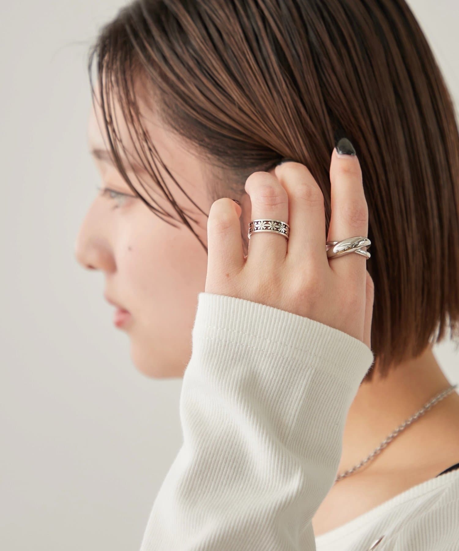 WHO’S WHO gallery(フーズフーギャラリー) ANTIQUE FLOWER RING