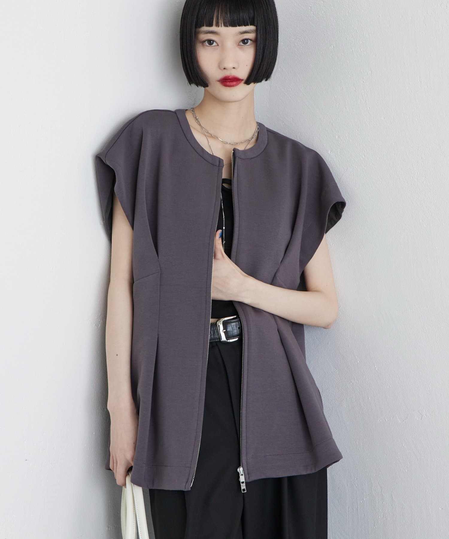 Lui's(ルイス) ウエストシェイプZIPトップス