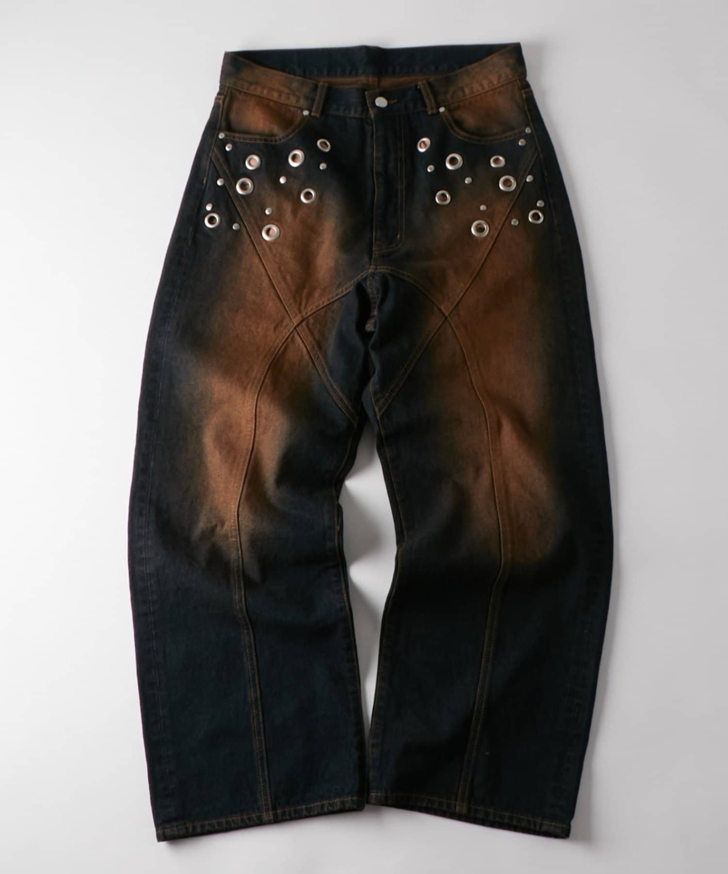 WHO’S WHO gallery(フーズフーギャラリー) GROMMET SWITCHING BLEACHED/BLASTED DENIM