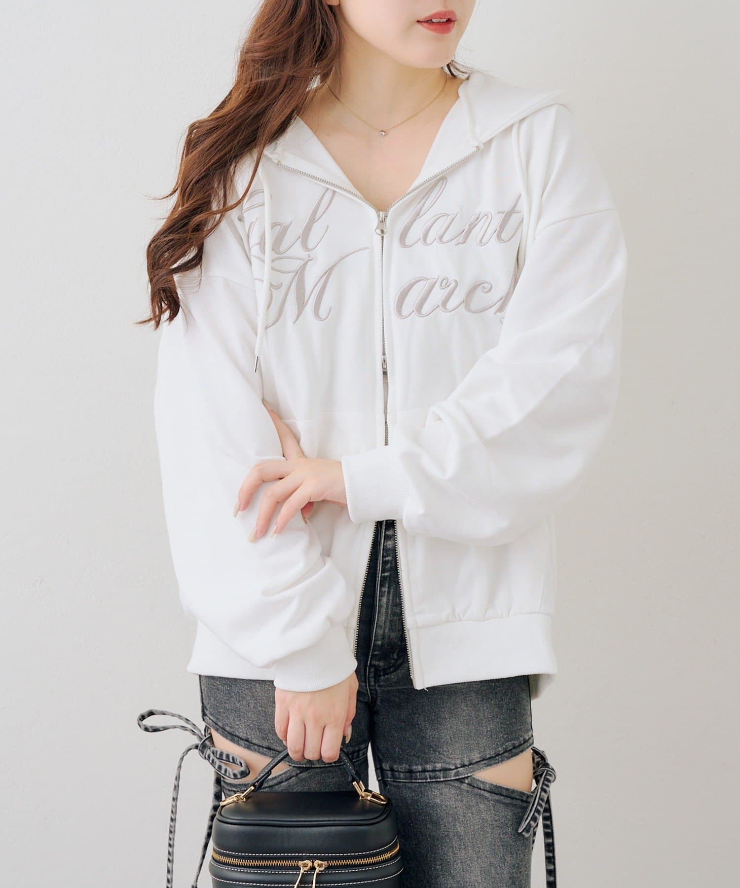 Remind me and forever(リマインドミーアンドフォーエバー) ロゴ刺繍ラメ裏毛パーカー