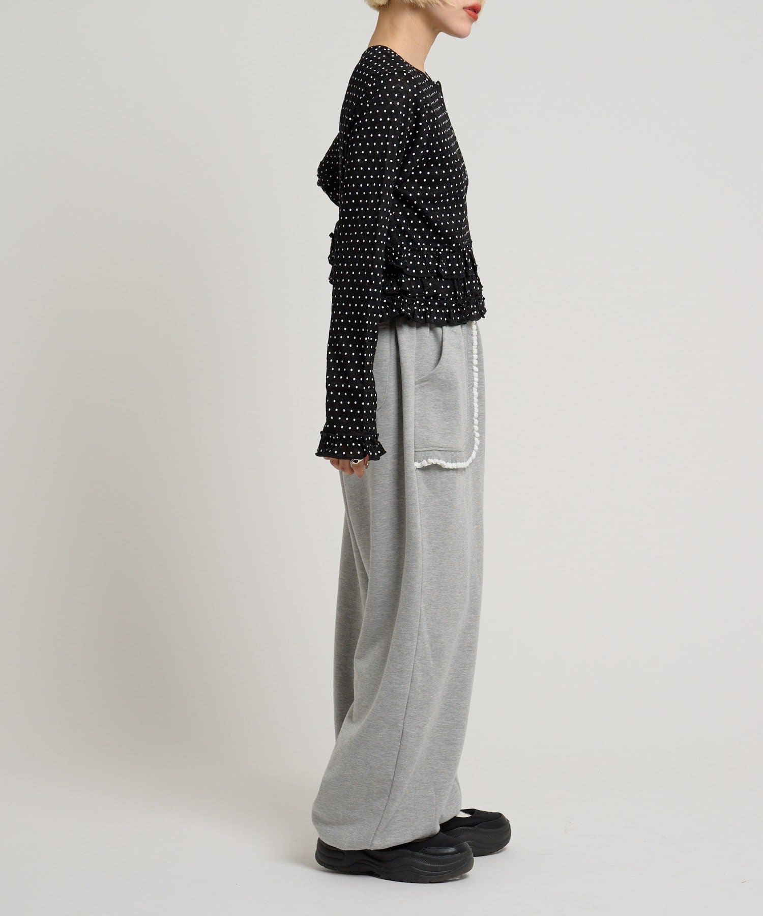 w closet(ダブルクローゼット) ドットレースフリルカーディガン