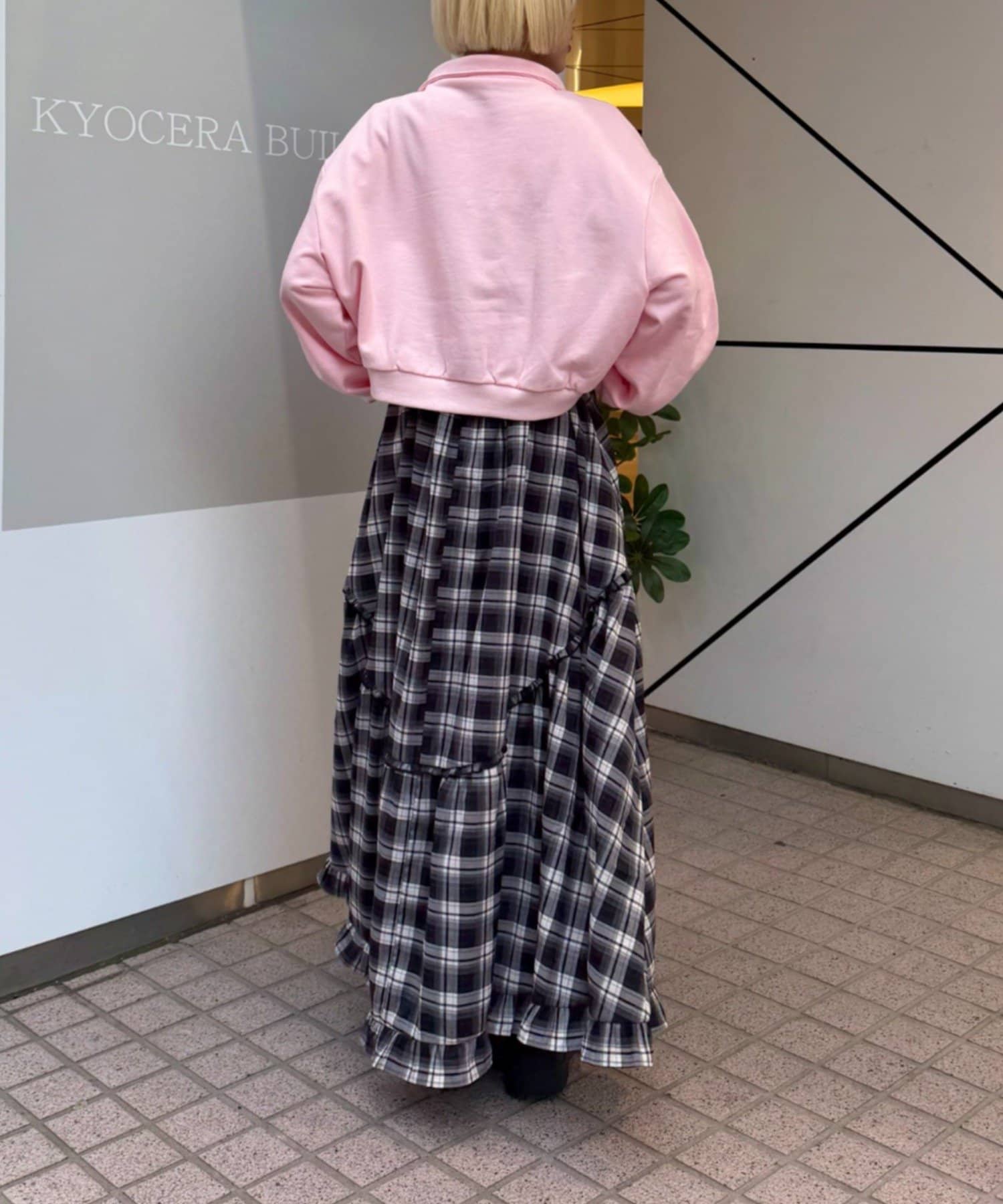 w closet(ダブルクローゼット) ハーフジップフリルスウェット