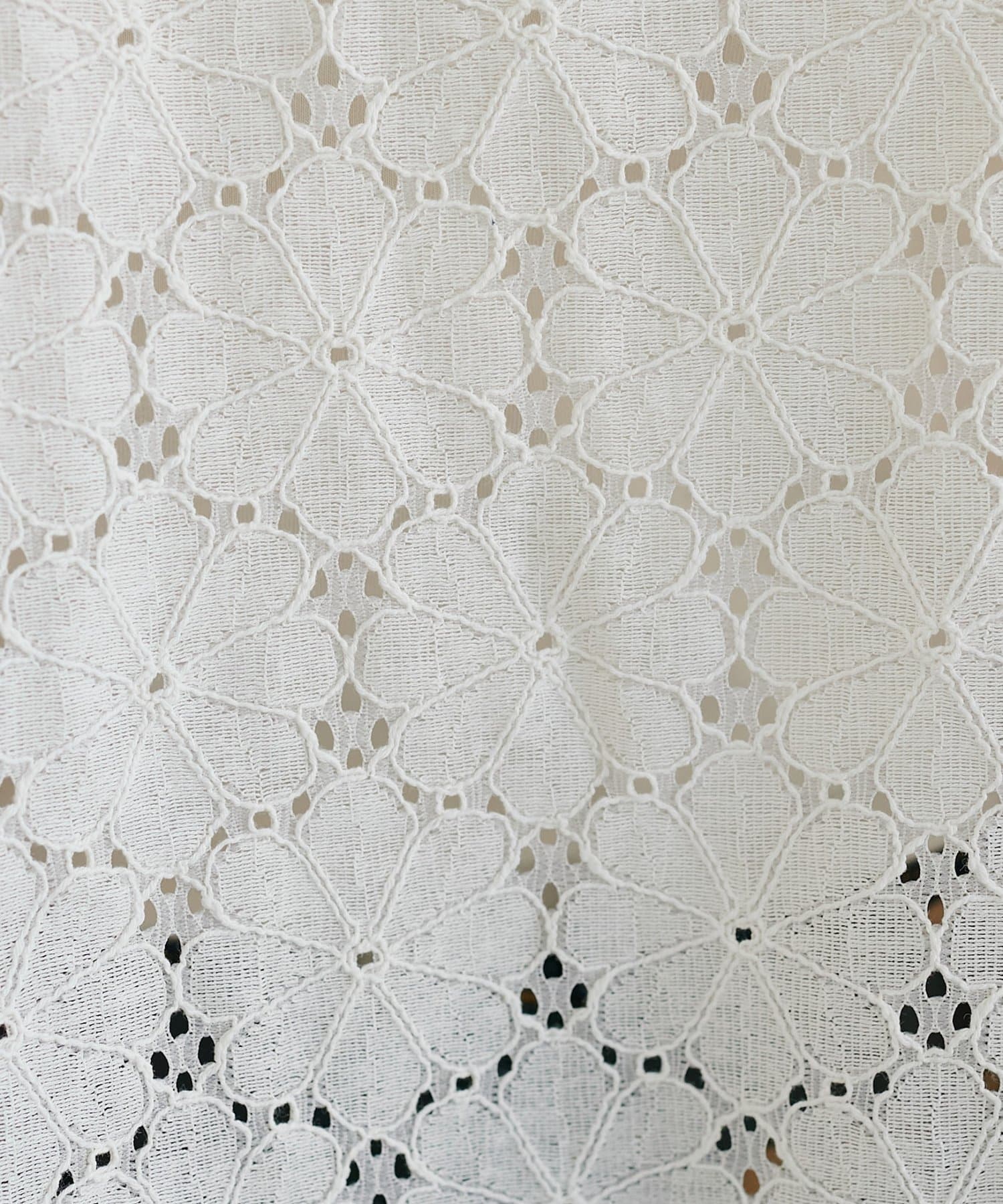 DISCOAT(ディスコート) 【WEB限定】ノーカラーレースブラウス