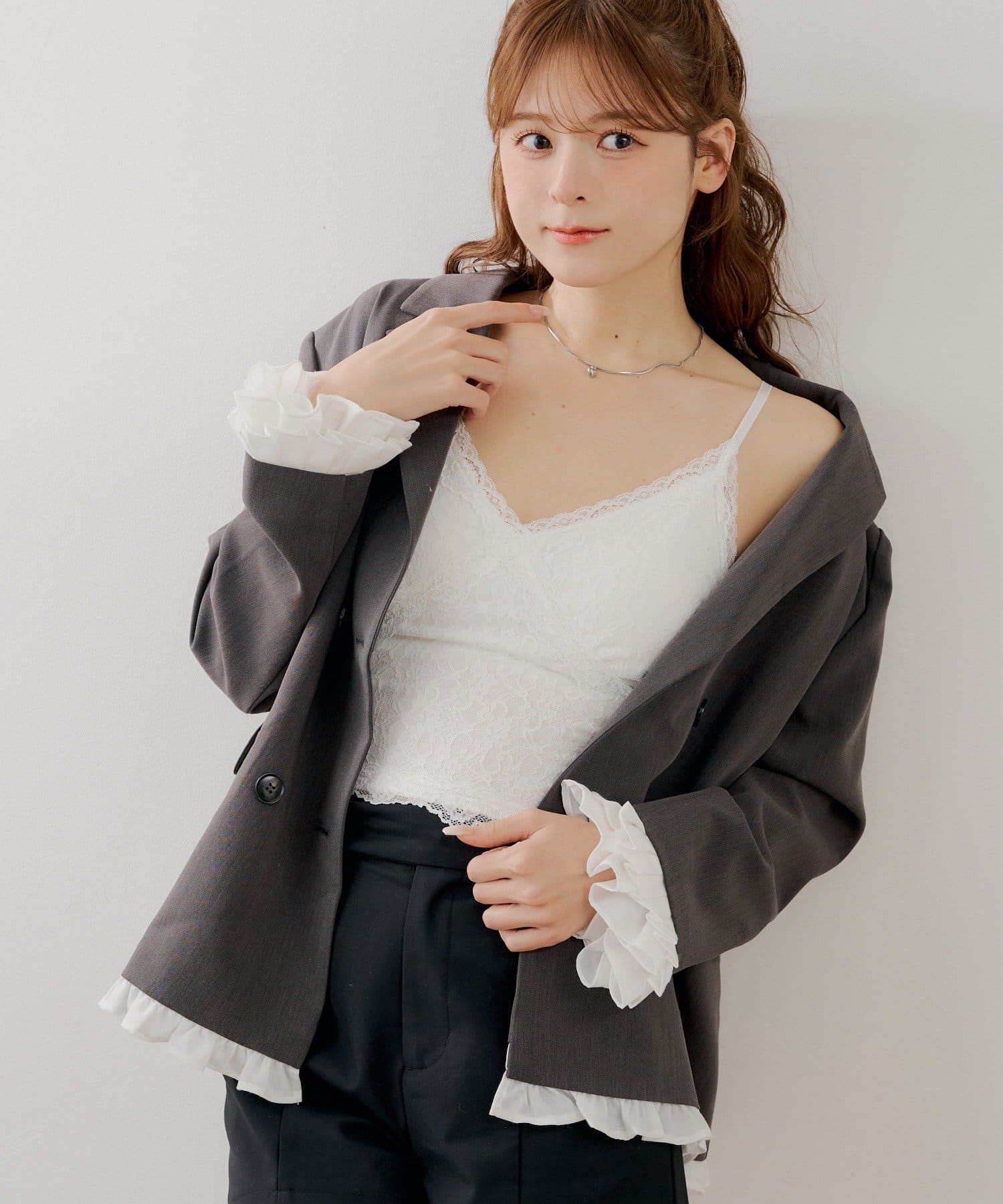 Chico(チコ) カップ付きレースリブキャミ