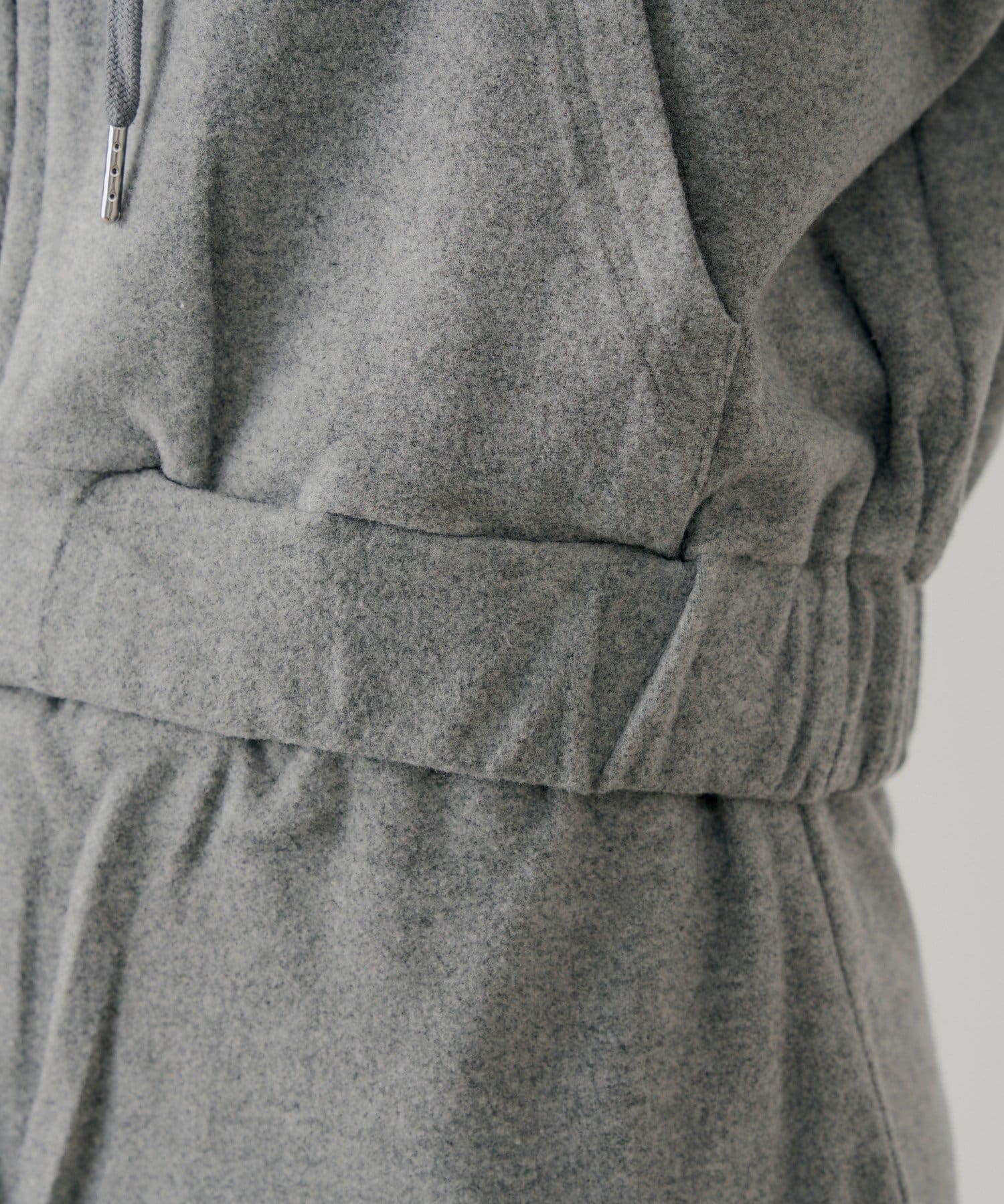 Chico(チコ) 【セットアップ対応】バックロゴパーカー