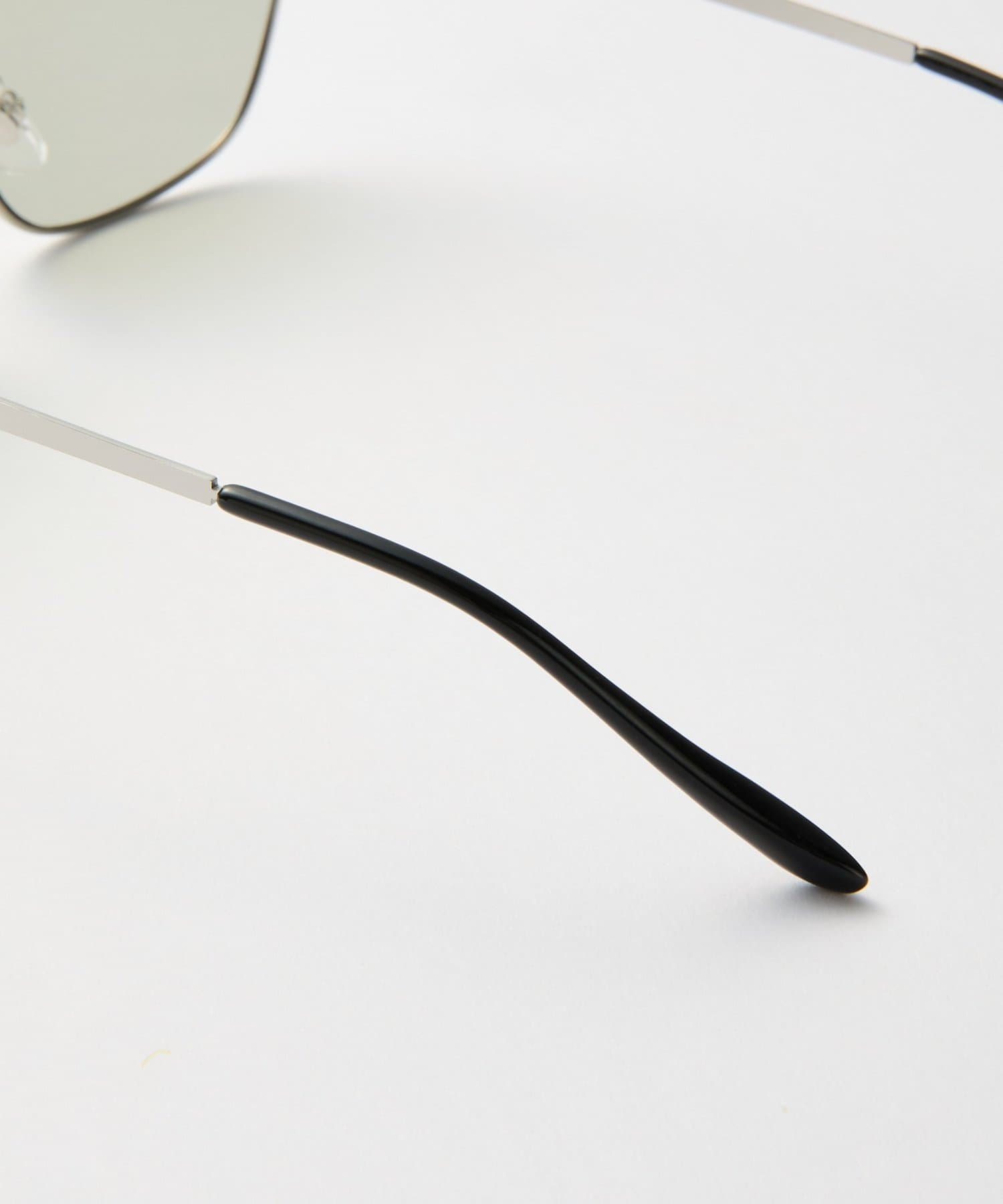 COLONY 2139(コロニー トゥーワンスリーナイン) オーバルメタルサングラス