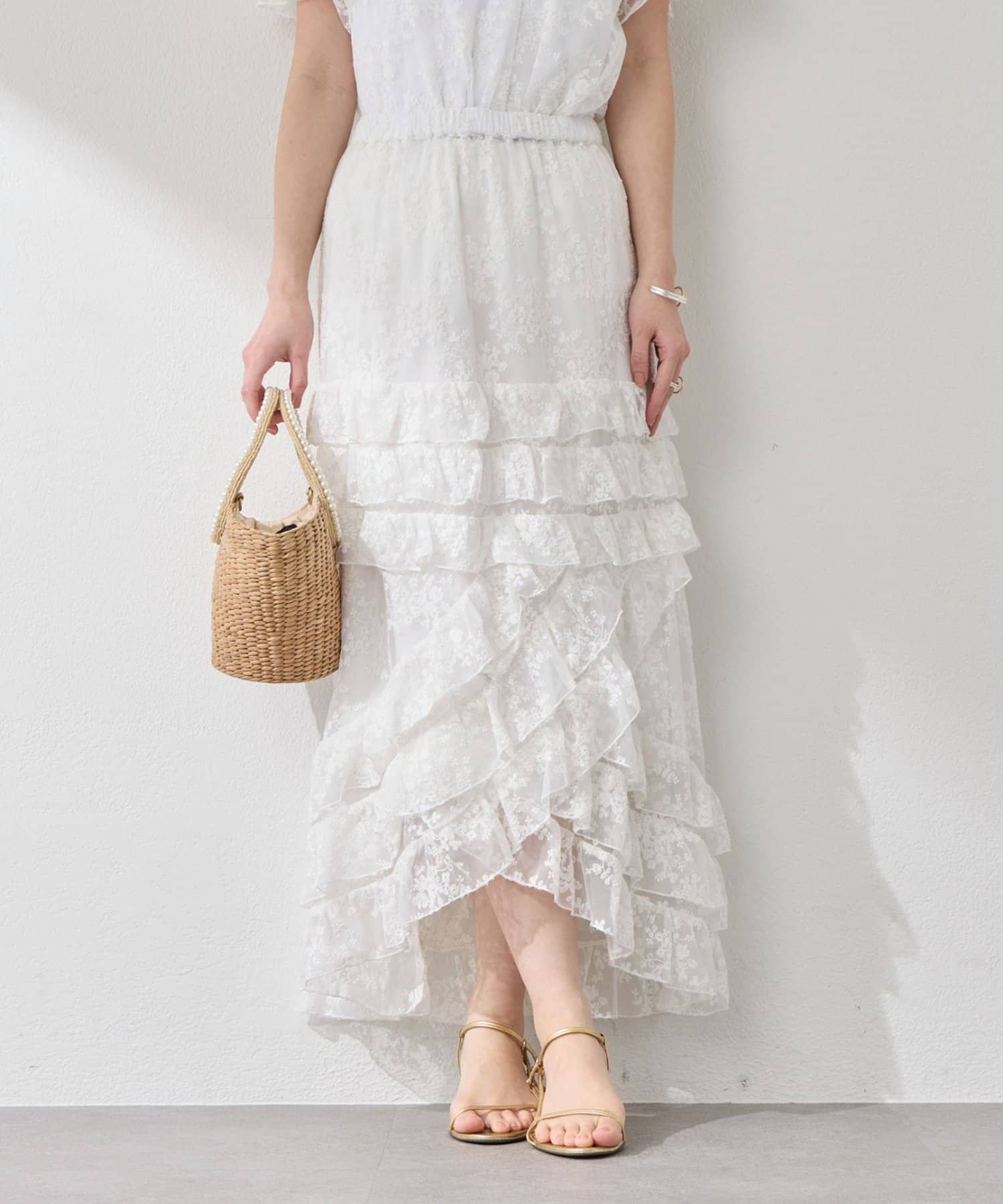 La boutique BonBon(ラブティックボンボン) チュール刺繍フリルマキシスカート