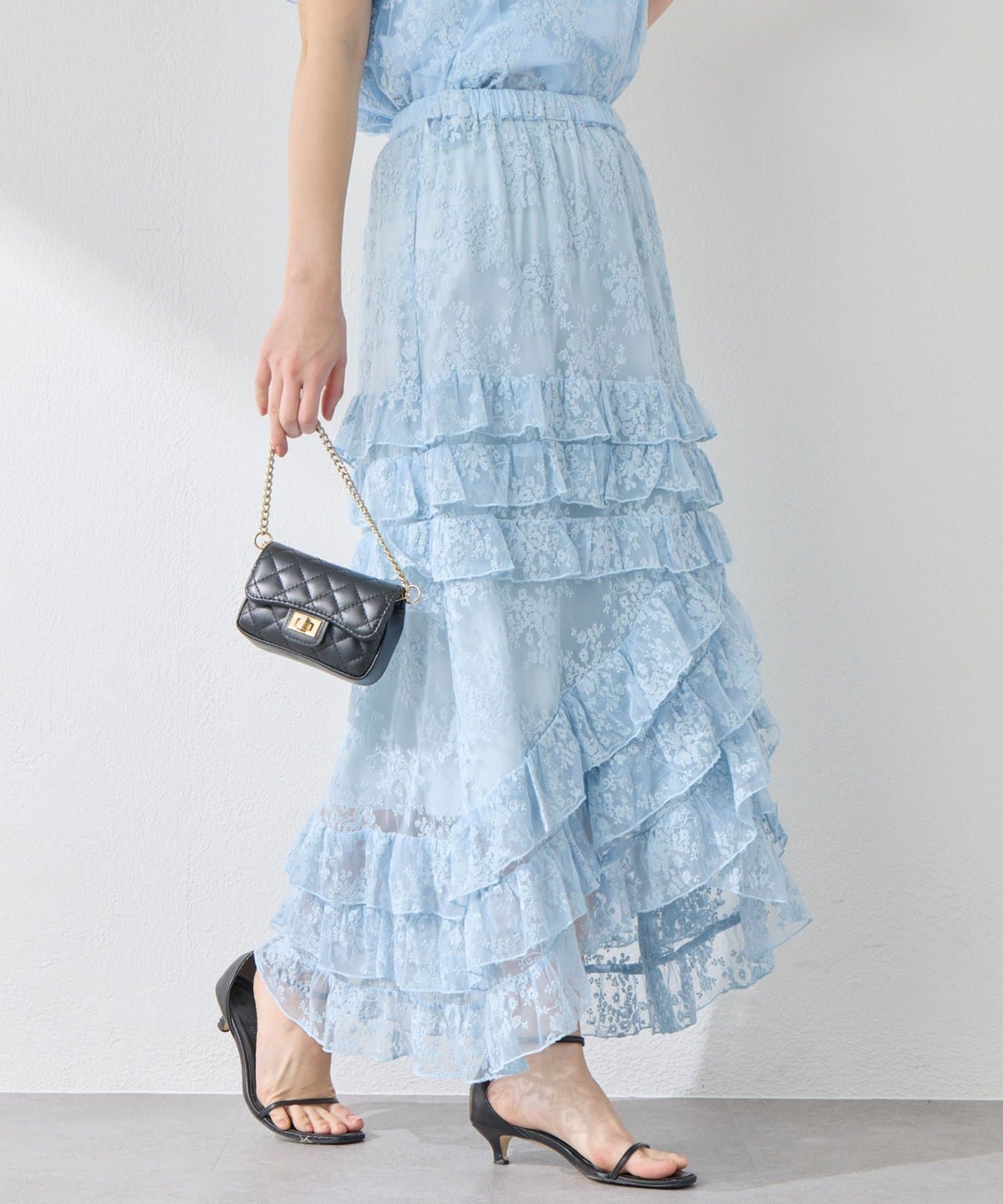 La boutique BonBon(ラブティックボンボン) チュール刺繍フリルマキシスカート