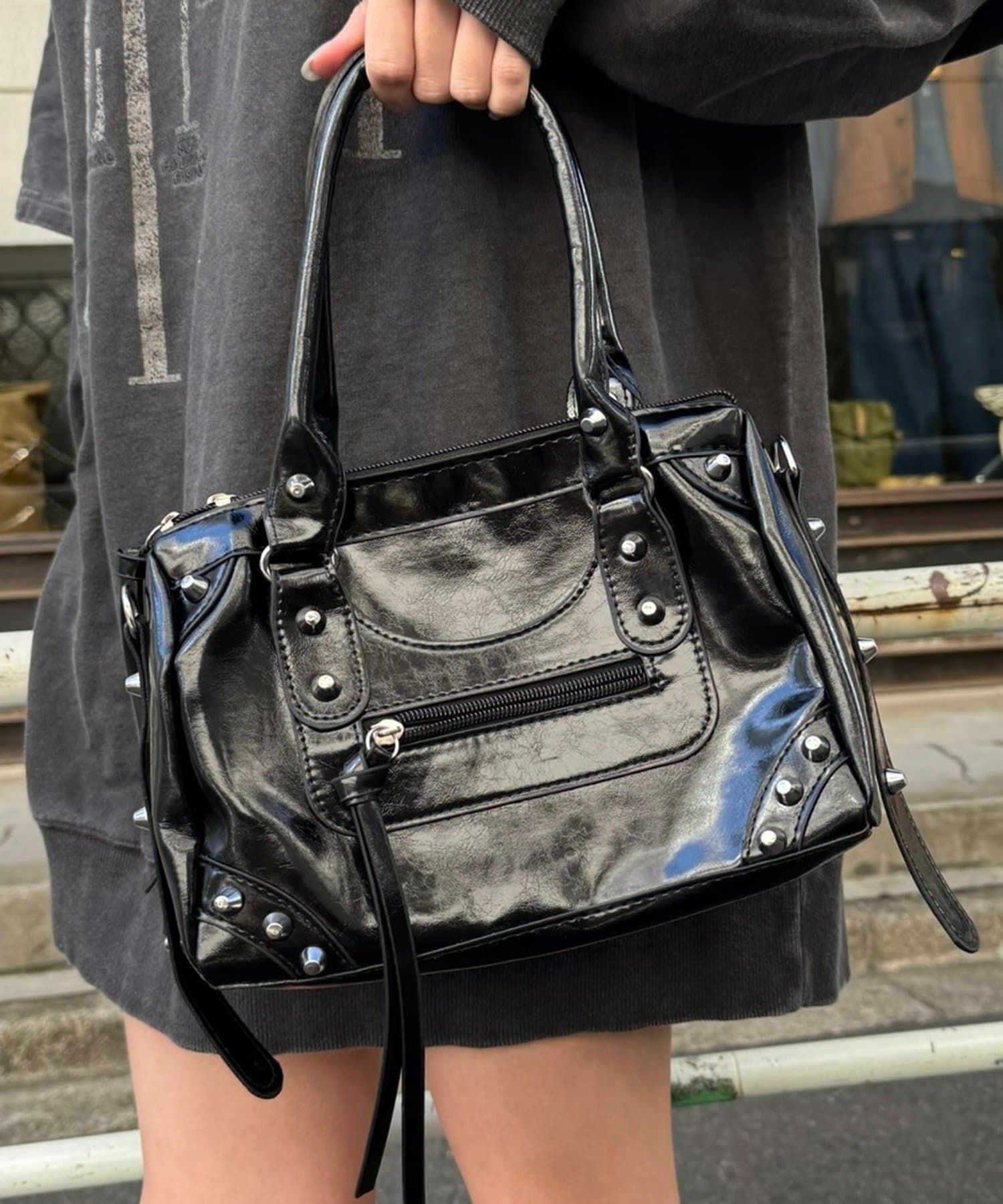 mline(エムライン) [mline]エナメルミニボストン