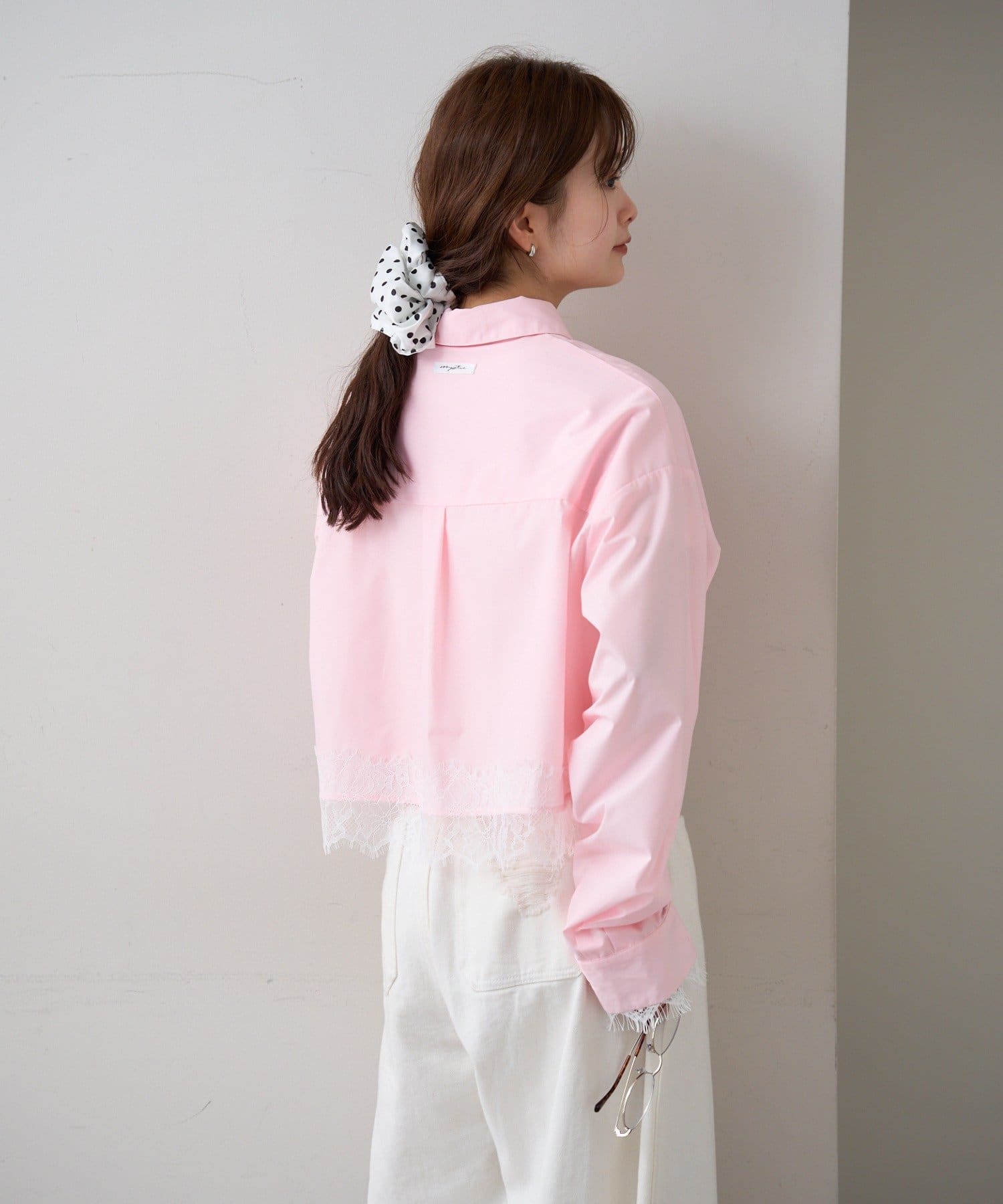 mystic(ミスティック) ストライプ裾レースシャツ