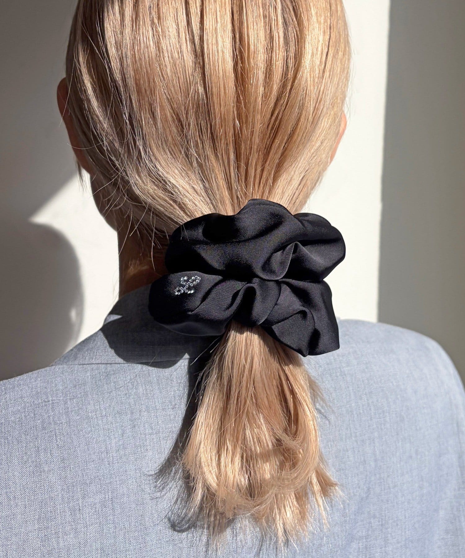 Lattice(ラティス) ロゴ入りサテンシュシュ