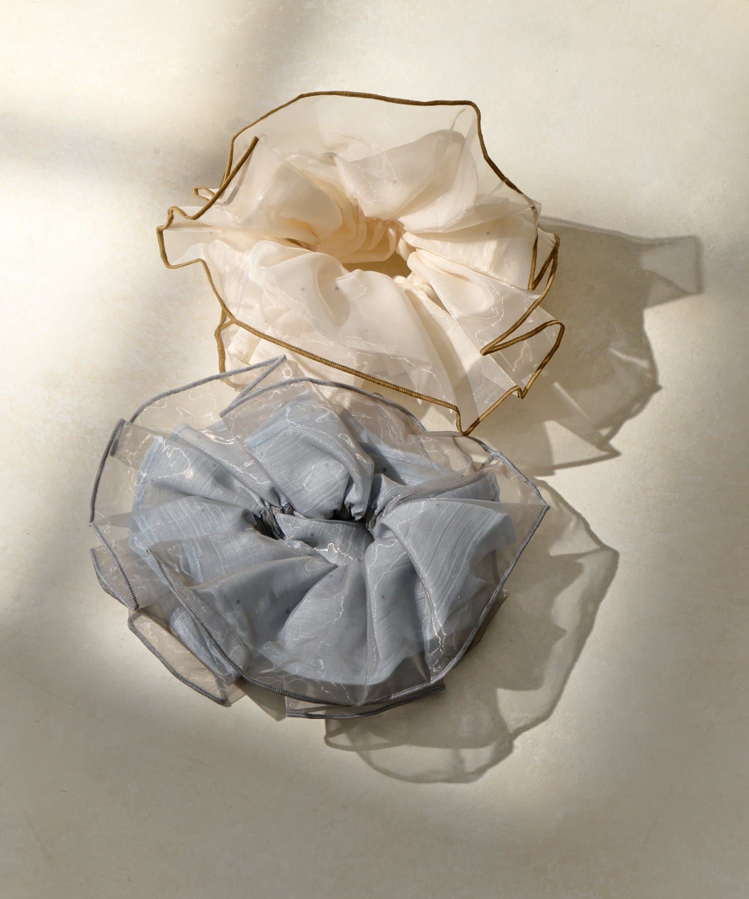 Lattice(ラティス) ストーン付きビッグシュシュ