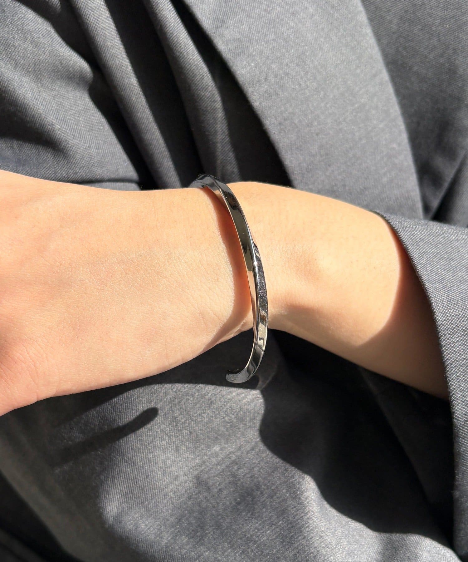 Lattice(ラティス) ＜ステンレス＞ニュアンスバングル