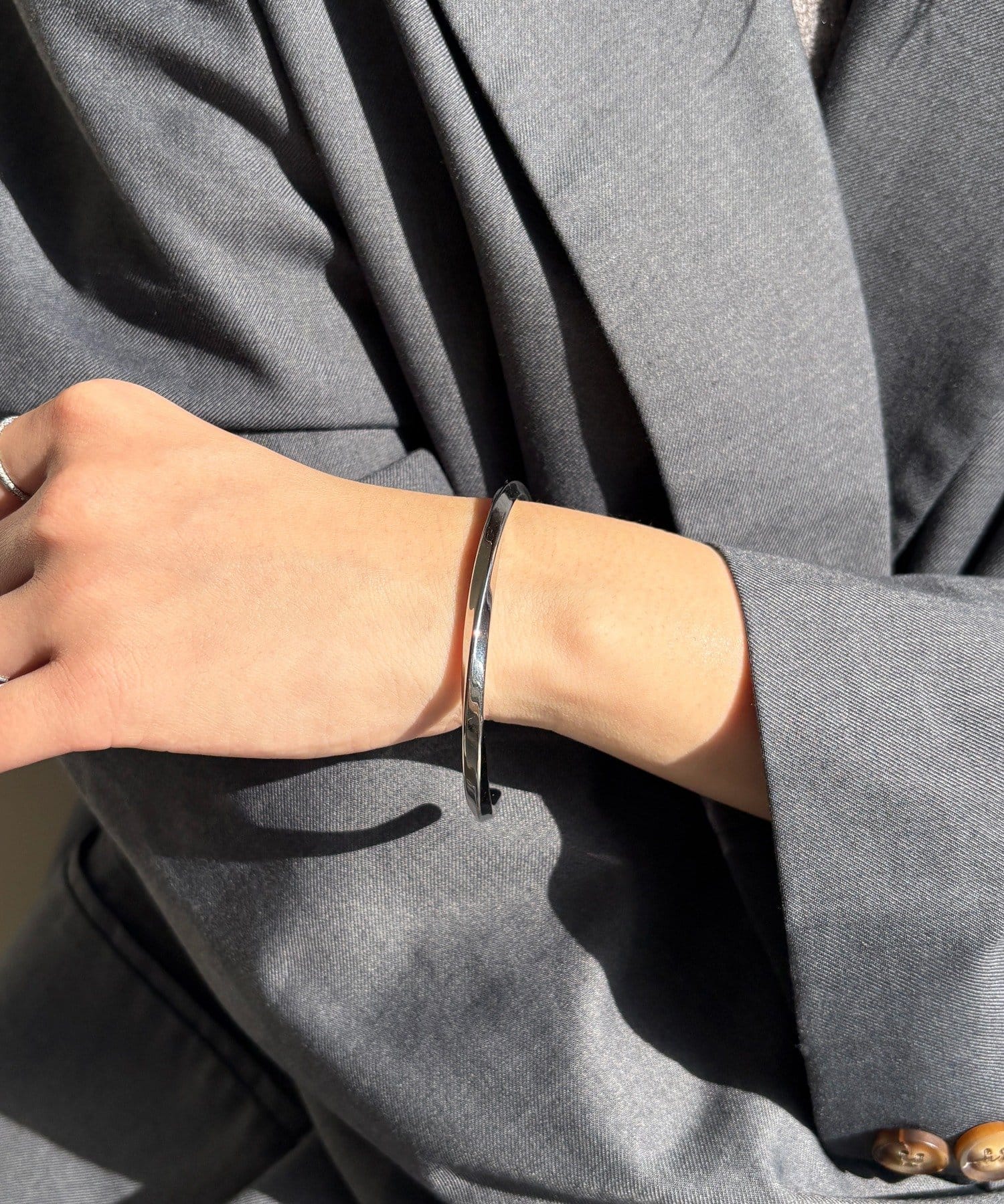 Lattice(ラティス) ＜ステンレス＞ニュアンスバングル