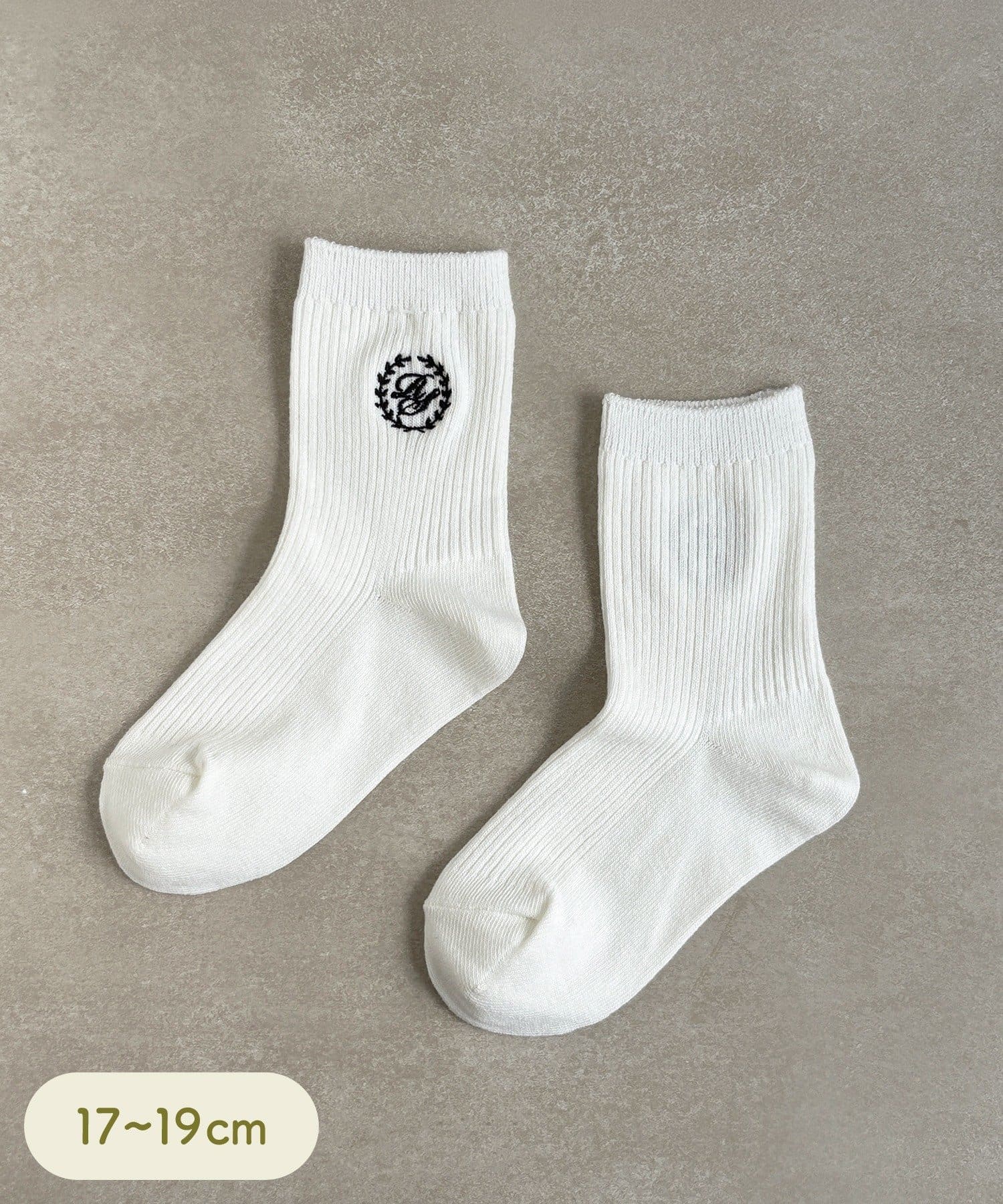 3COINS(スリーコインズ) キッズロゴソックス