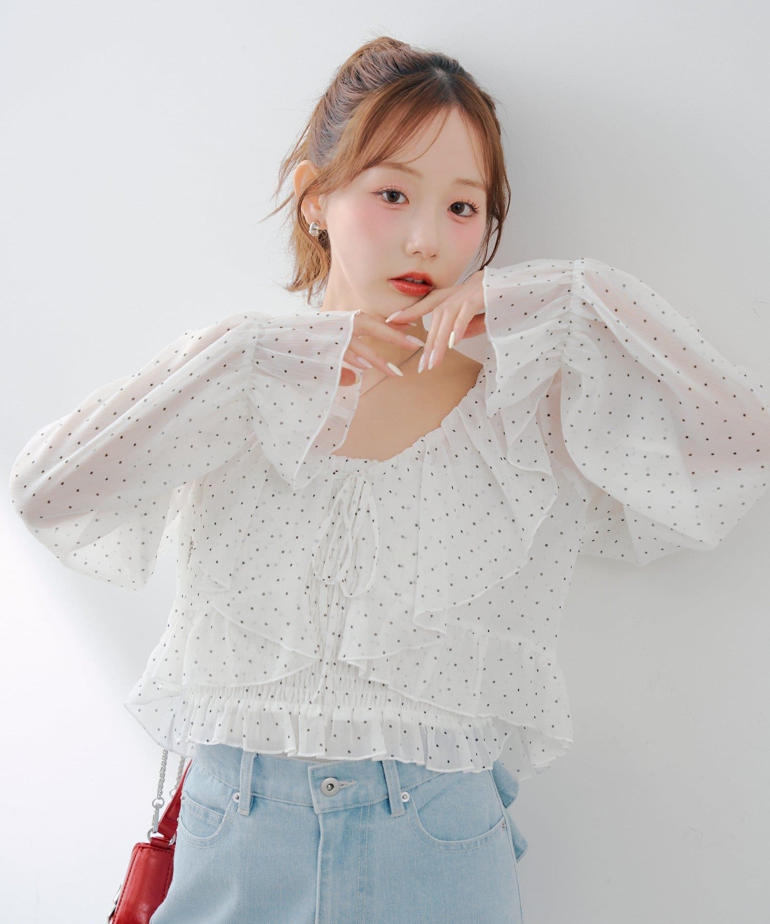 NICE CLAUP / OLIVE des OLIVE OUTLET(ナイスクラップ  / オリーブ デ オリーブ アウトレット) 【continuer】ラッフルブラウス&シャーリングキャミ