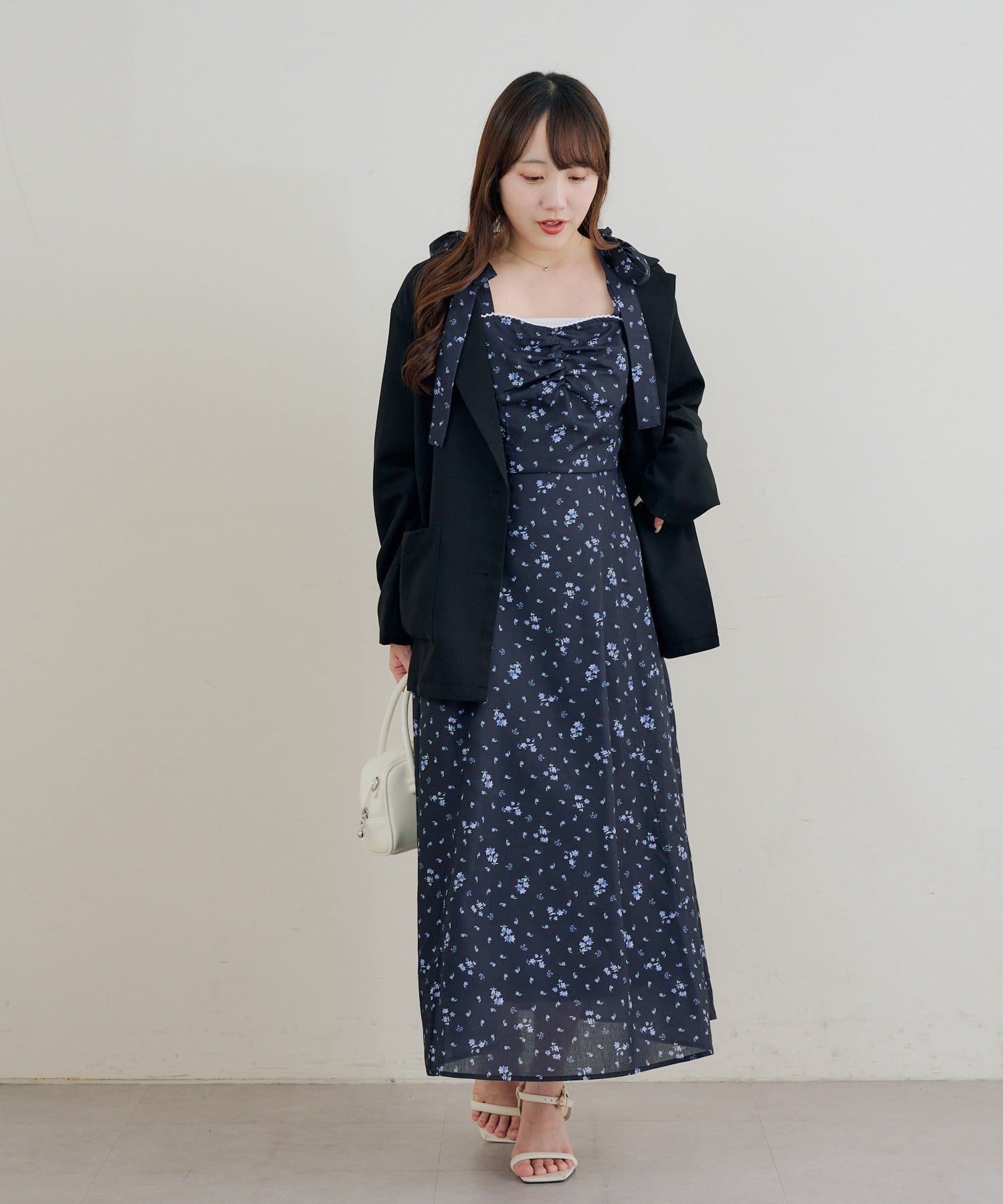 NICE CLAUP / OLIVE des OLIVE OUTLET(ナイスクラップ  / オリーブ デ オリーブ アウトレット) 【RMAF】肩リボンキャミワンピ