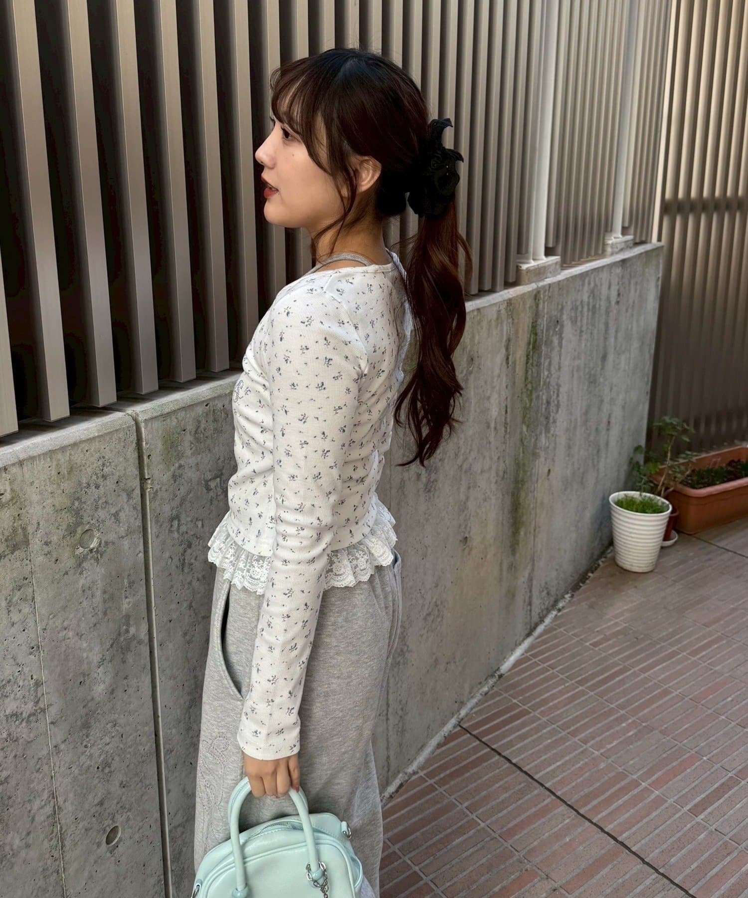 Remind me and forever(リマインドミーアンドフォーエバー) キラロゴ裾レーステレコトップス