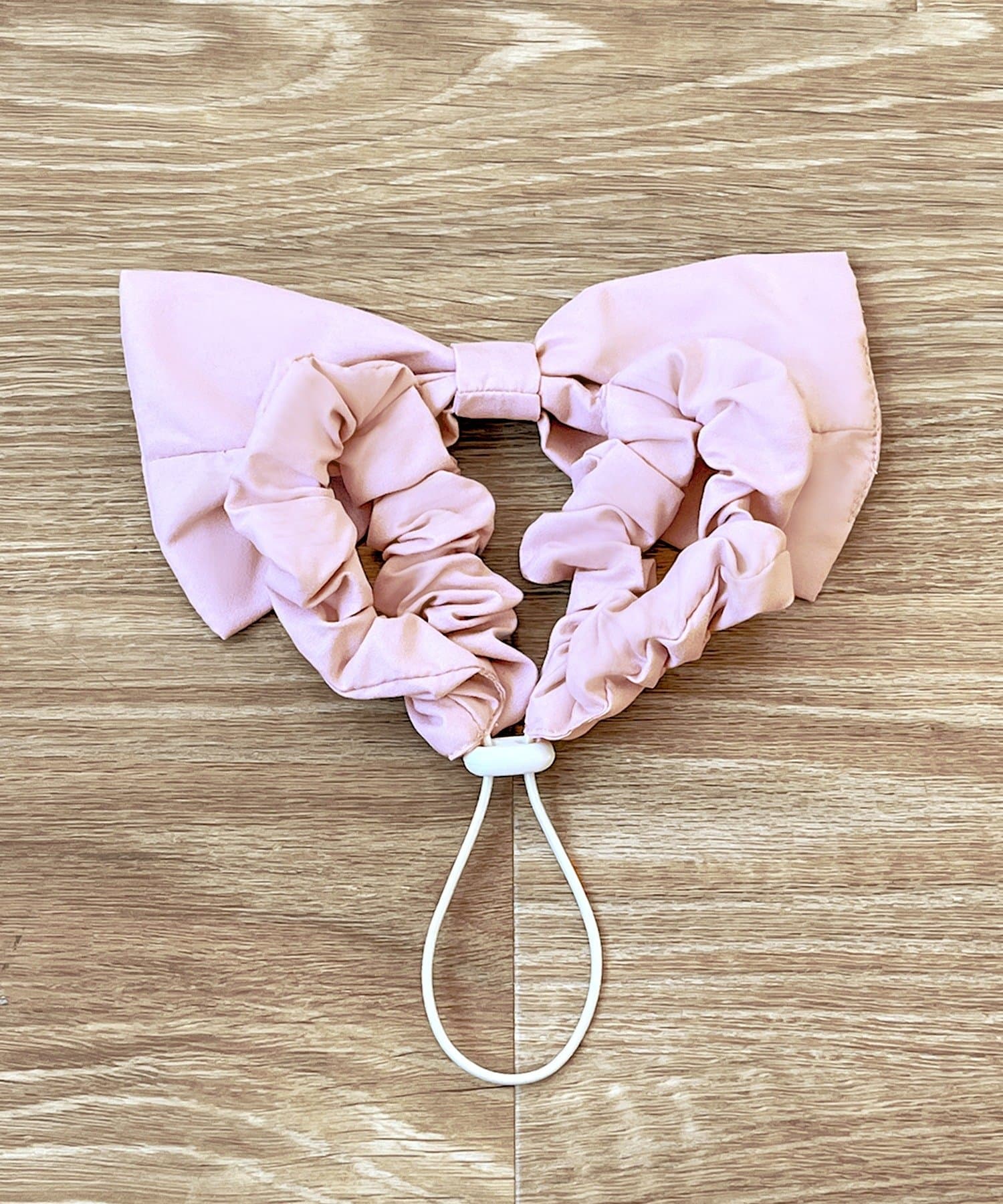 3COINS(スリーコインズ) リボンイヤーシュシュ