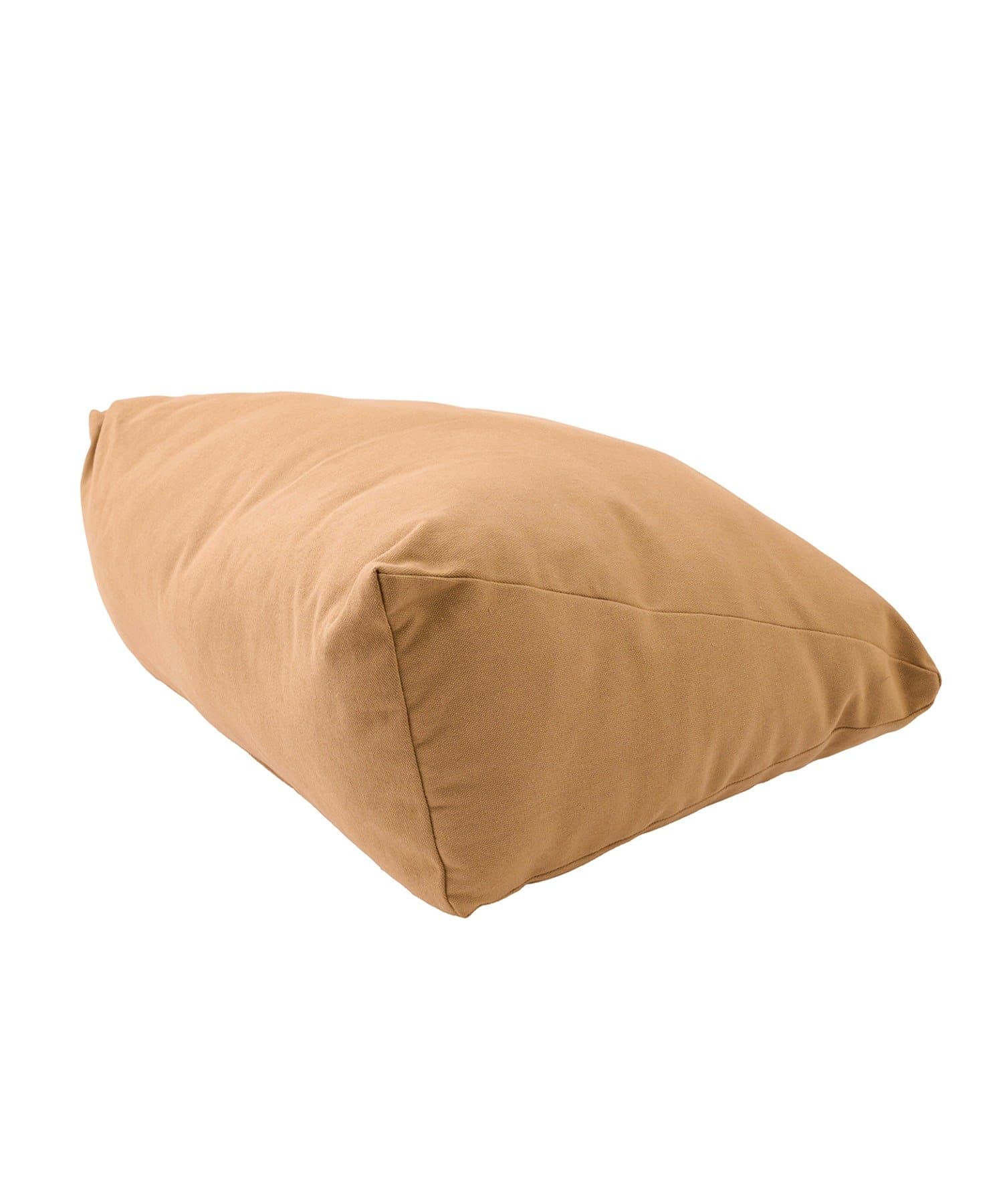 3COINS(スリーコインズ) 三角クッション