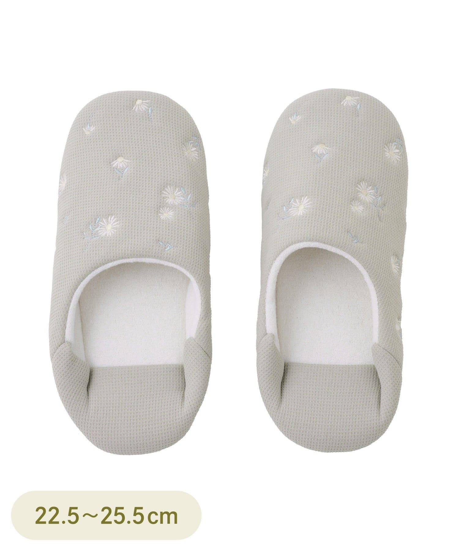 3COINS(スリーコインズ) 花刺繍バブーシュ