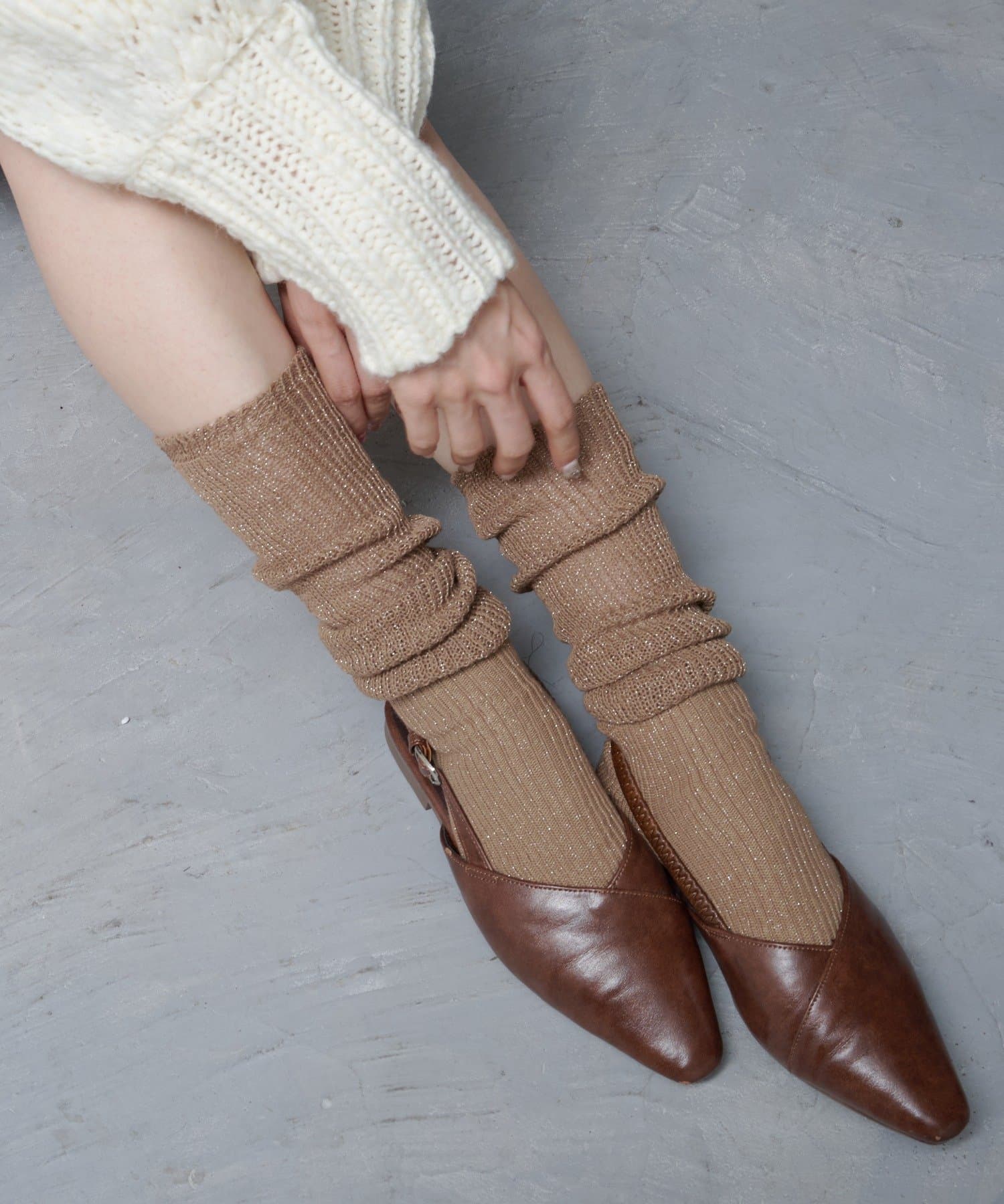 Kastane(カスタネ) 【1.23(金)12:00発売】クロストゥパンプス