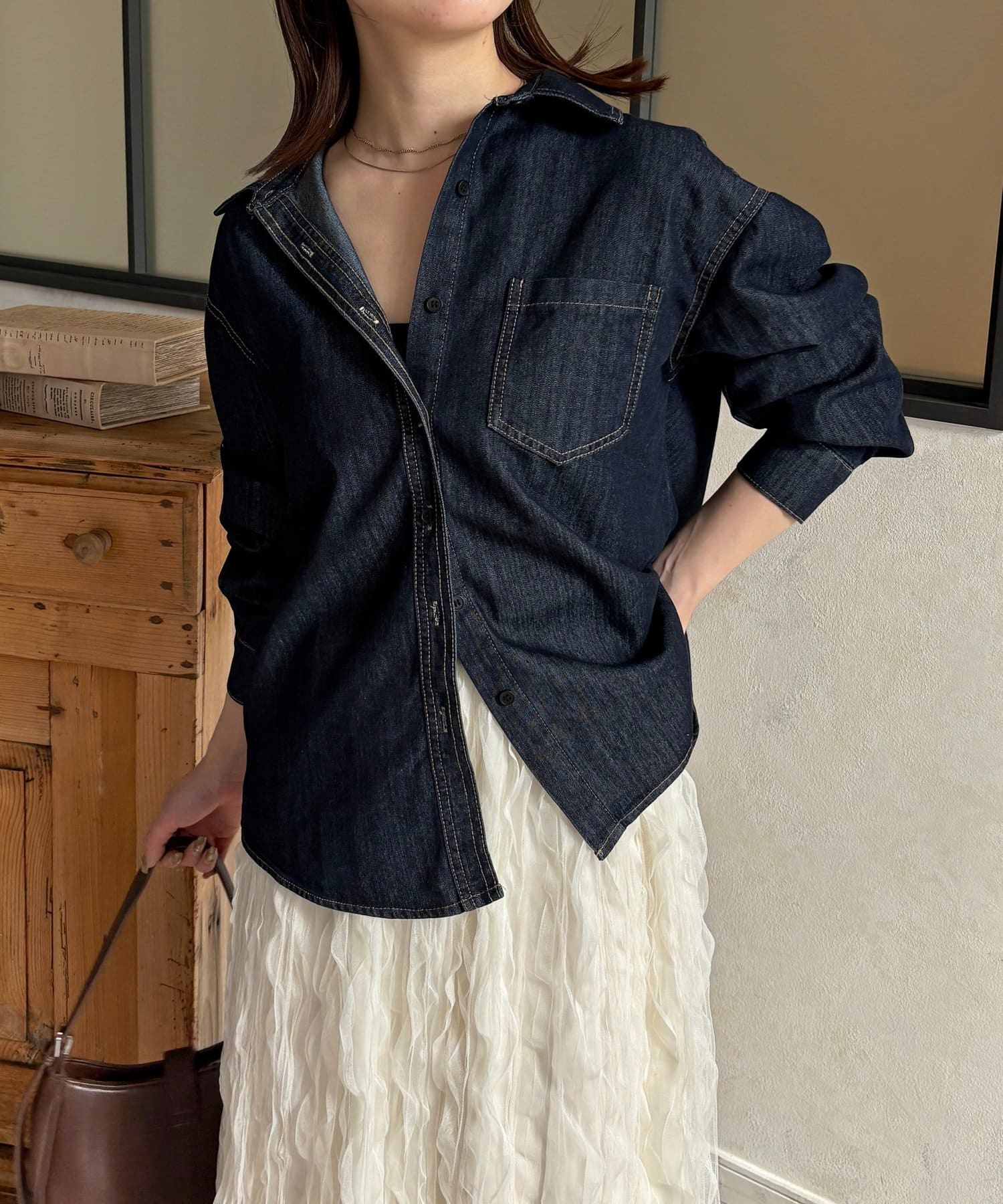 Thevon.(ゼヴォン) ワンポケットデニムシャツ