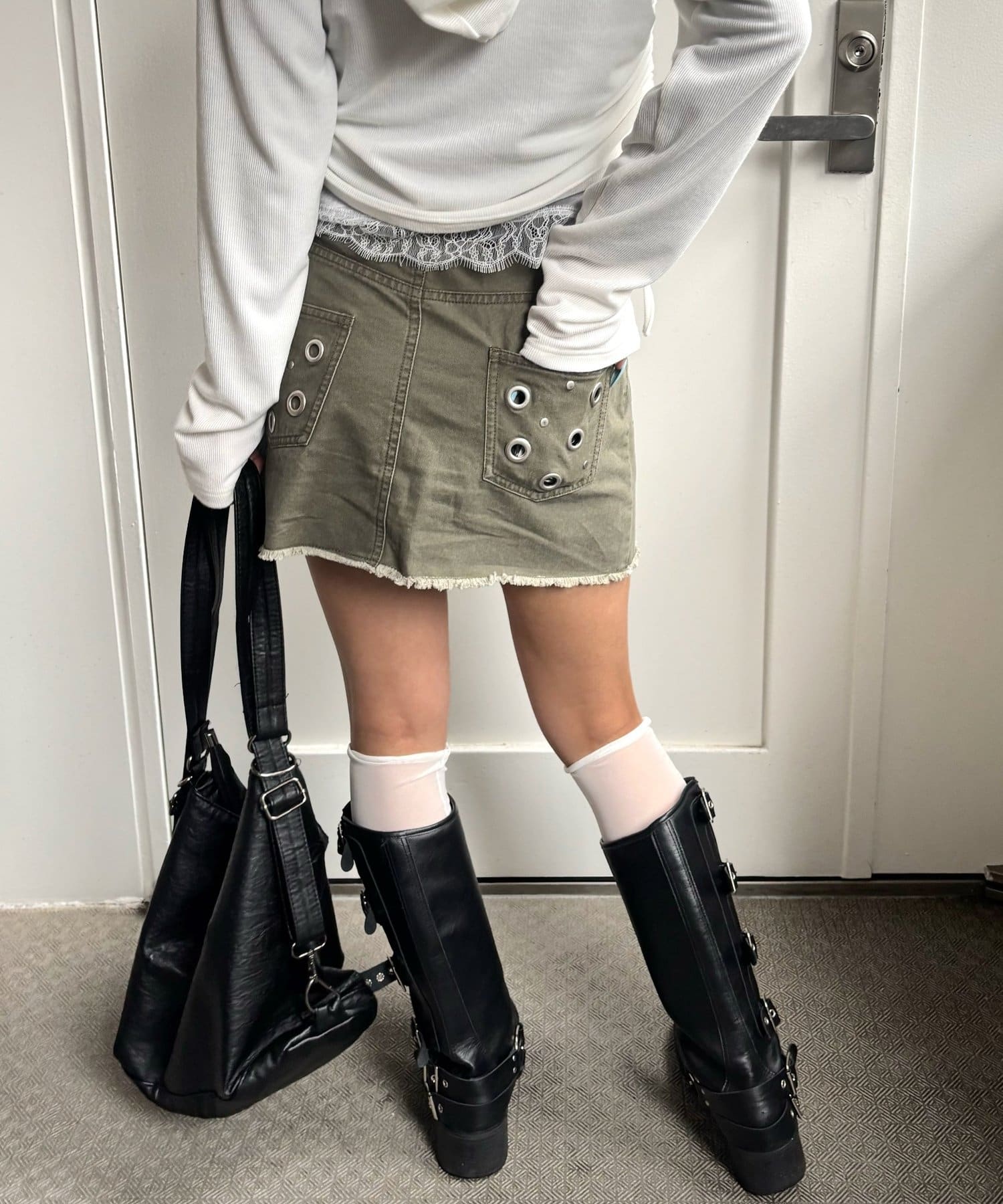 WHO’S WHO gallery(フーズフーギャラリー) 硫化ツイルアイレットミニスカート