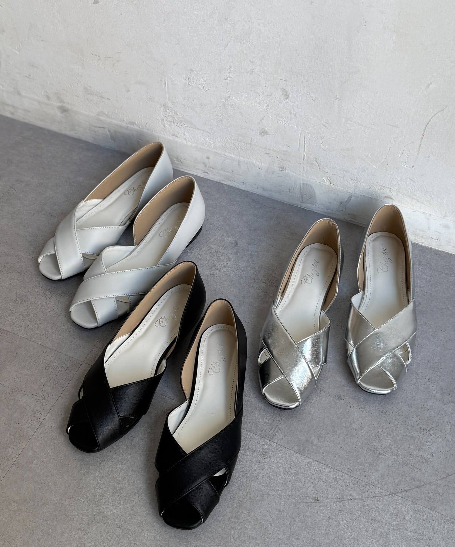 Chez toi(シェトワ) クロスパンプス