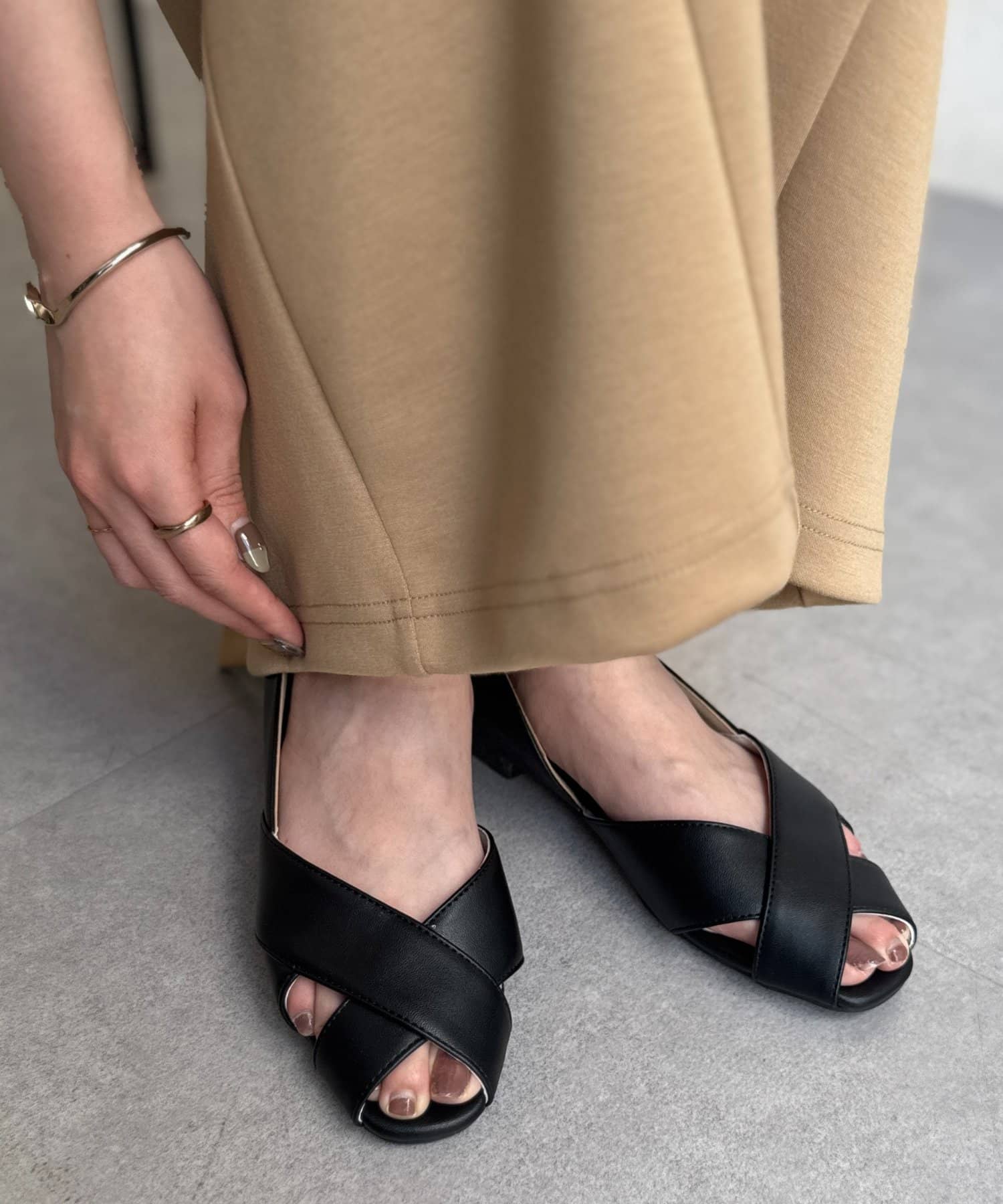 Chez toi(シェトワ) クロスパンプス