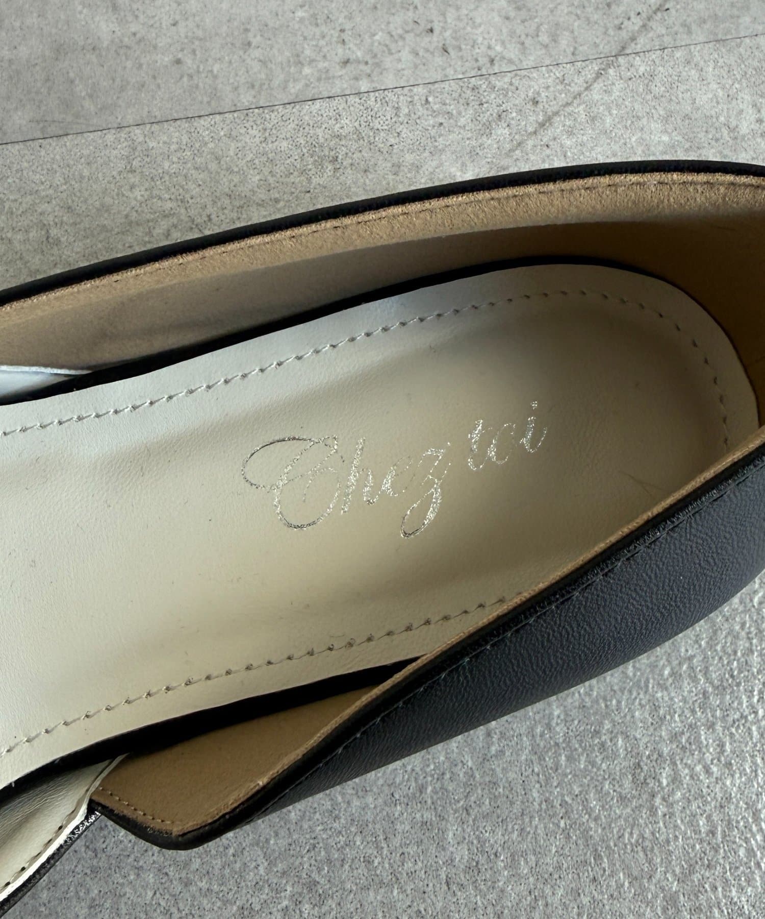 Chez toi(シェトワ) クロスパンプス