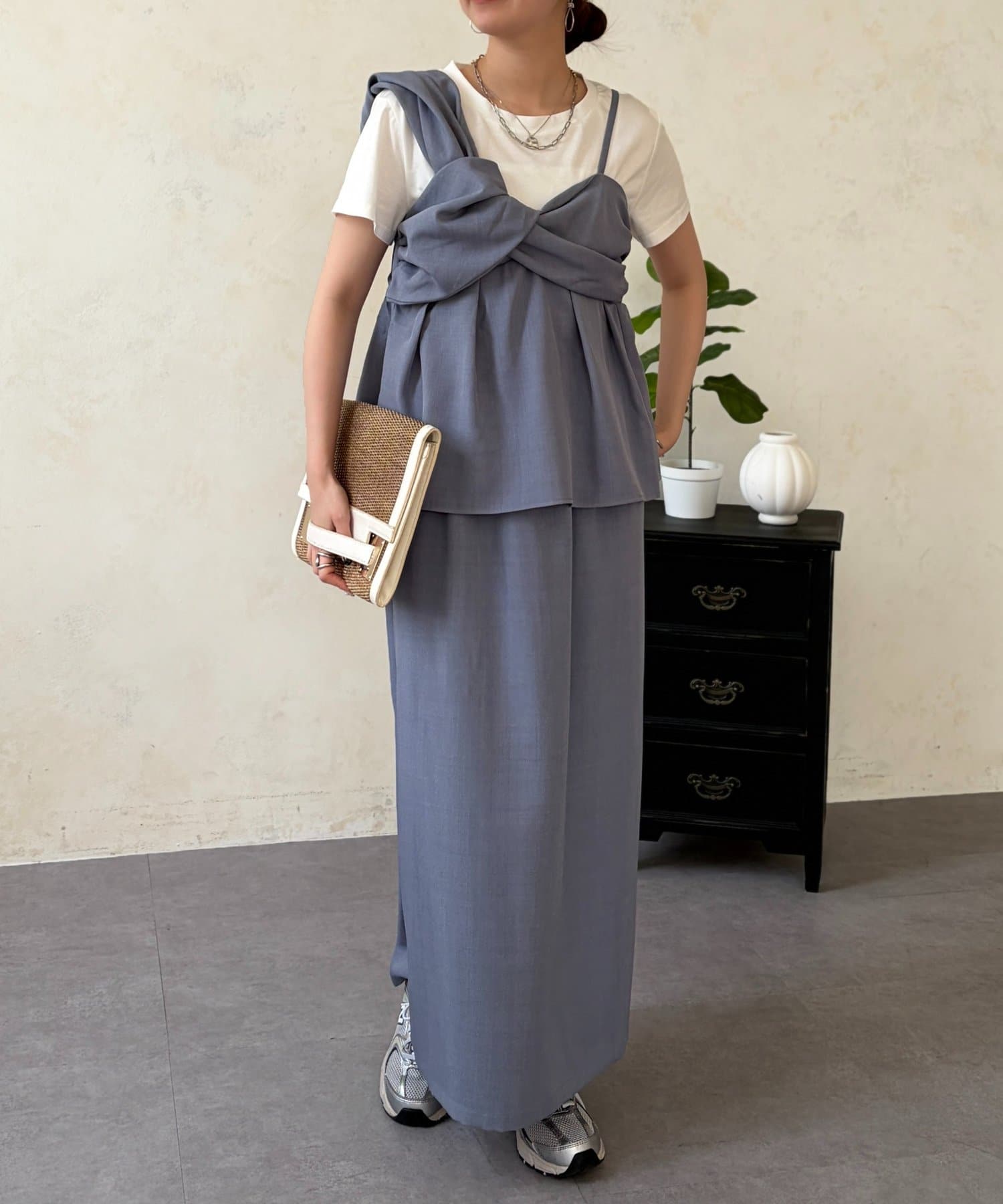 Chez toi(シェトワ) ビスチェ見えドッキングプルオーバー×ナロースカート