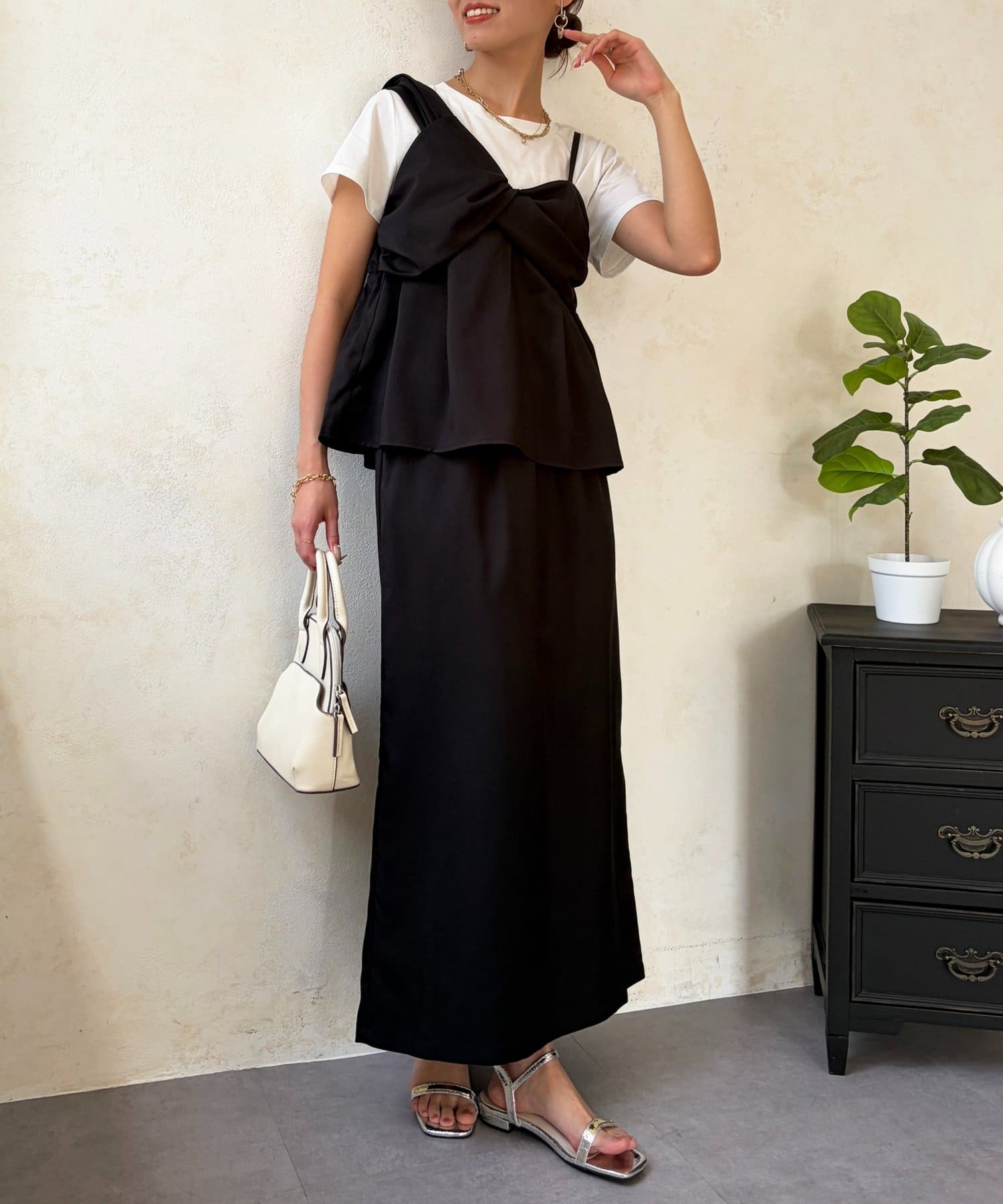 Chez toi(シェトワ) ビスチェ見えドッキングプルオーバー×ナロースカート