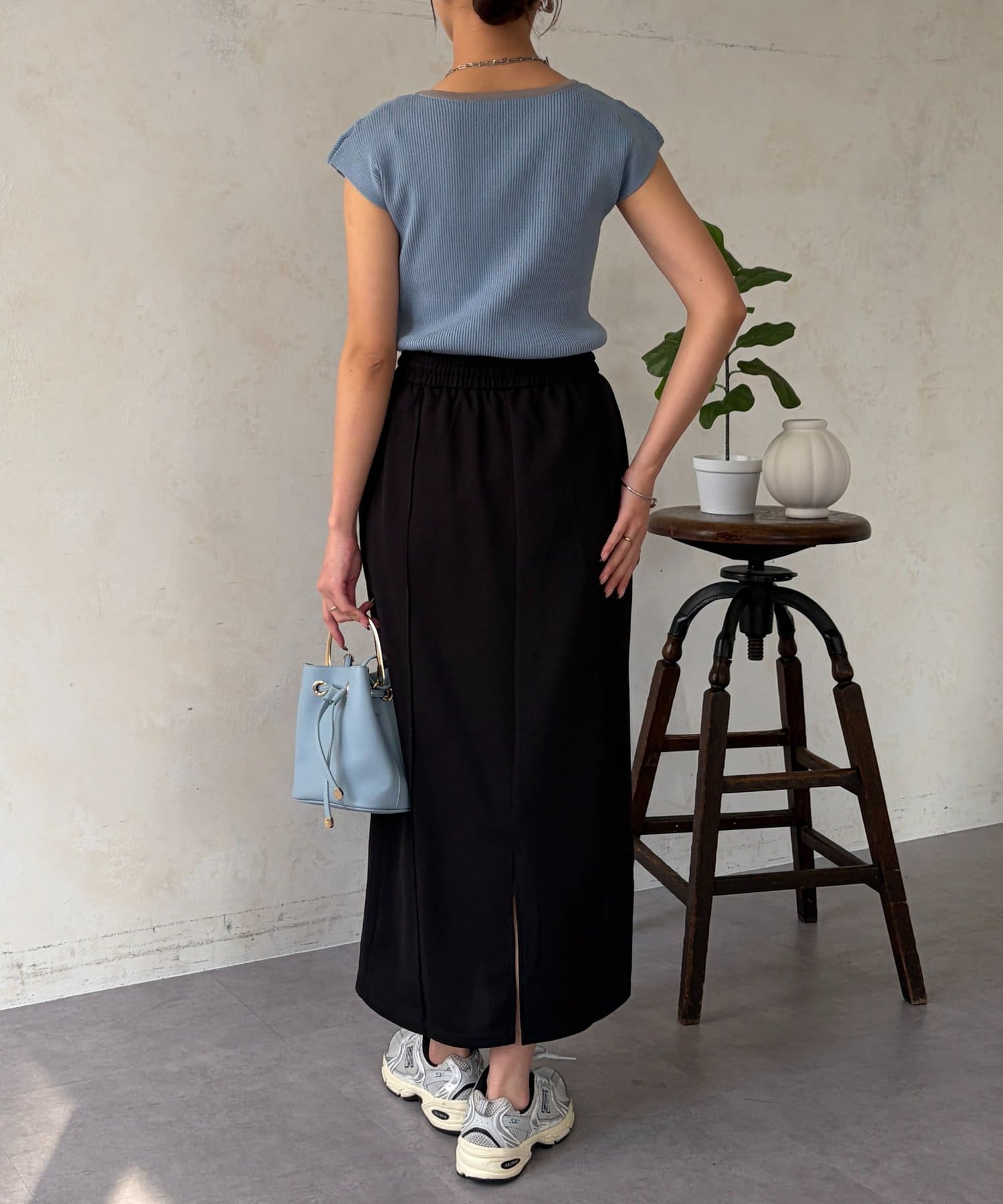 Chez toi(シェトワ) 梨地ナロースカート