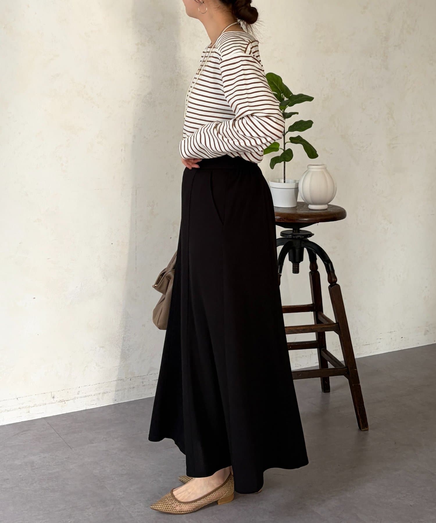 Chez toi(シェトワ) 梨地セミフレアスカート