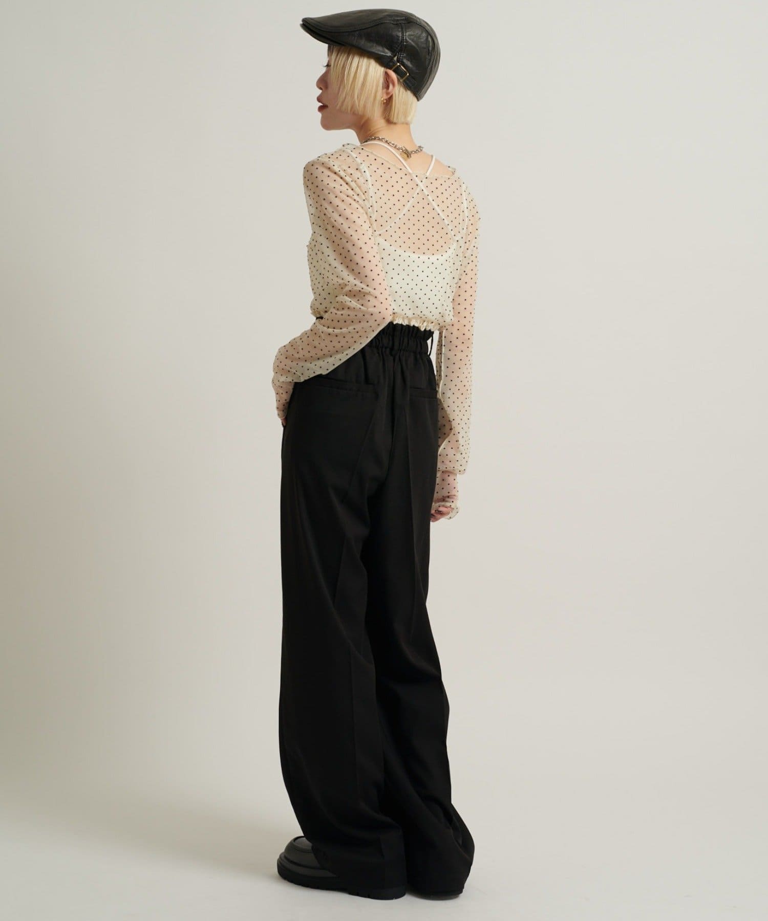 w closet(ダブルクローゼット) フリルスラックスパンツ