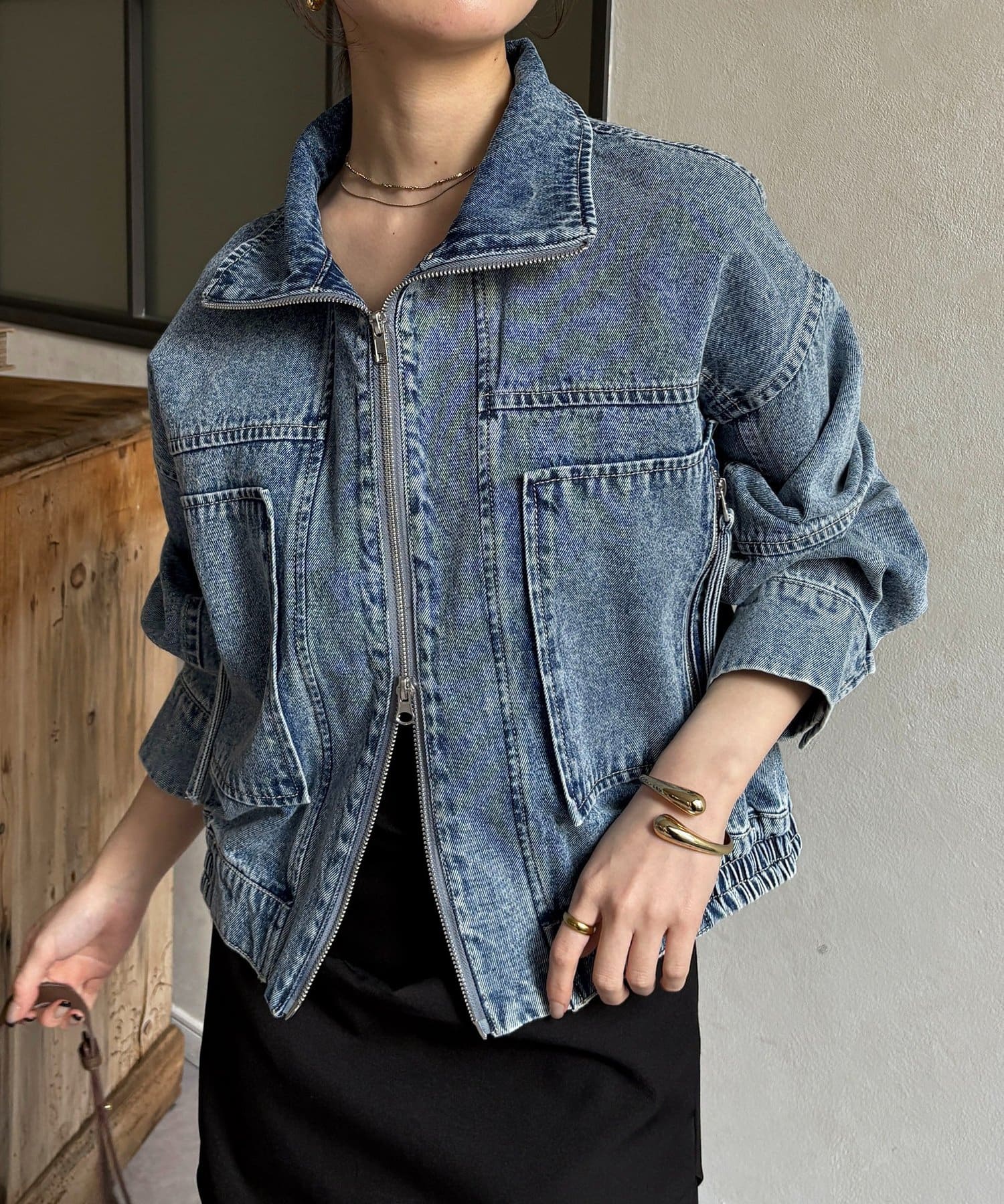 Thevon.(ゼヴォン) スタンドネックステッチデニムジャケット