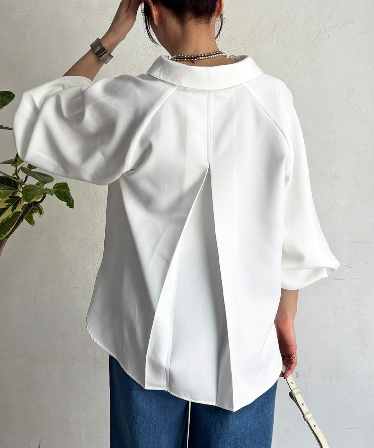 un dix cors(アンディコール) パウダーストレッチブラウス