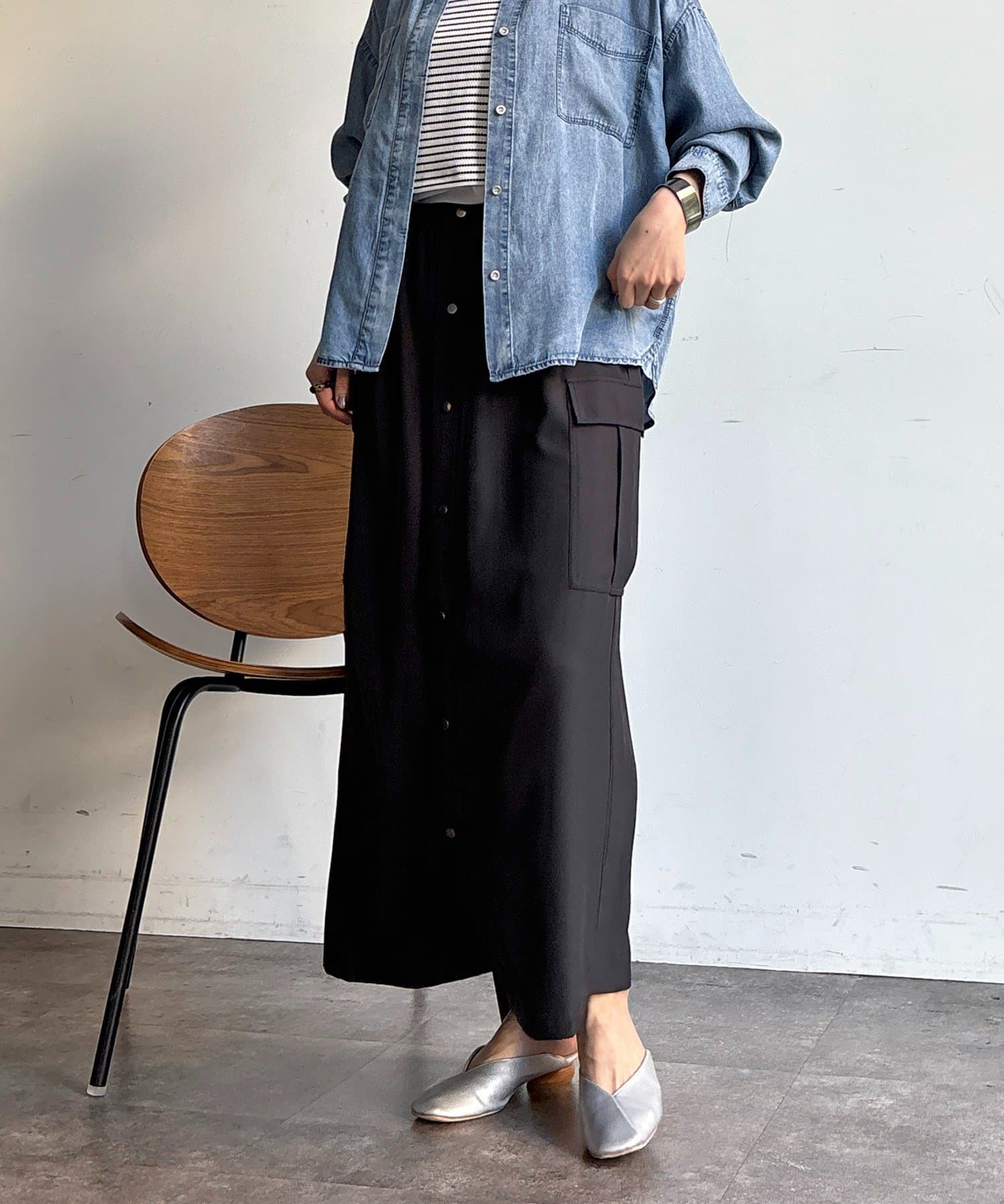 un dix cors(アンディコール) 前ボタンナロースカート