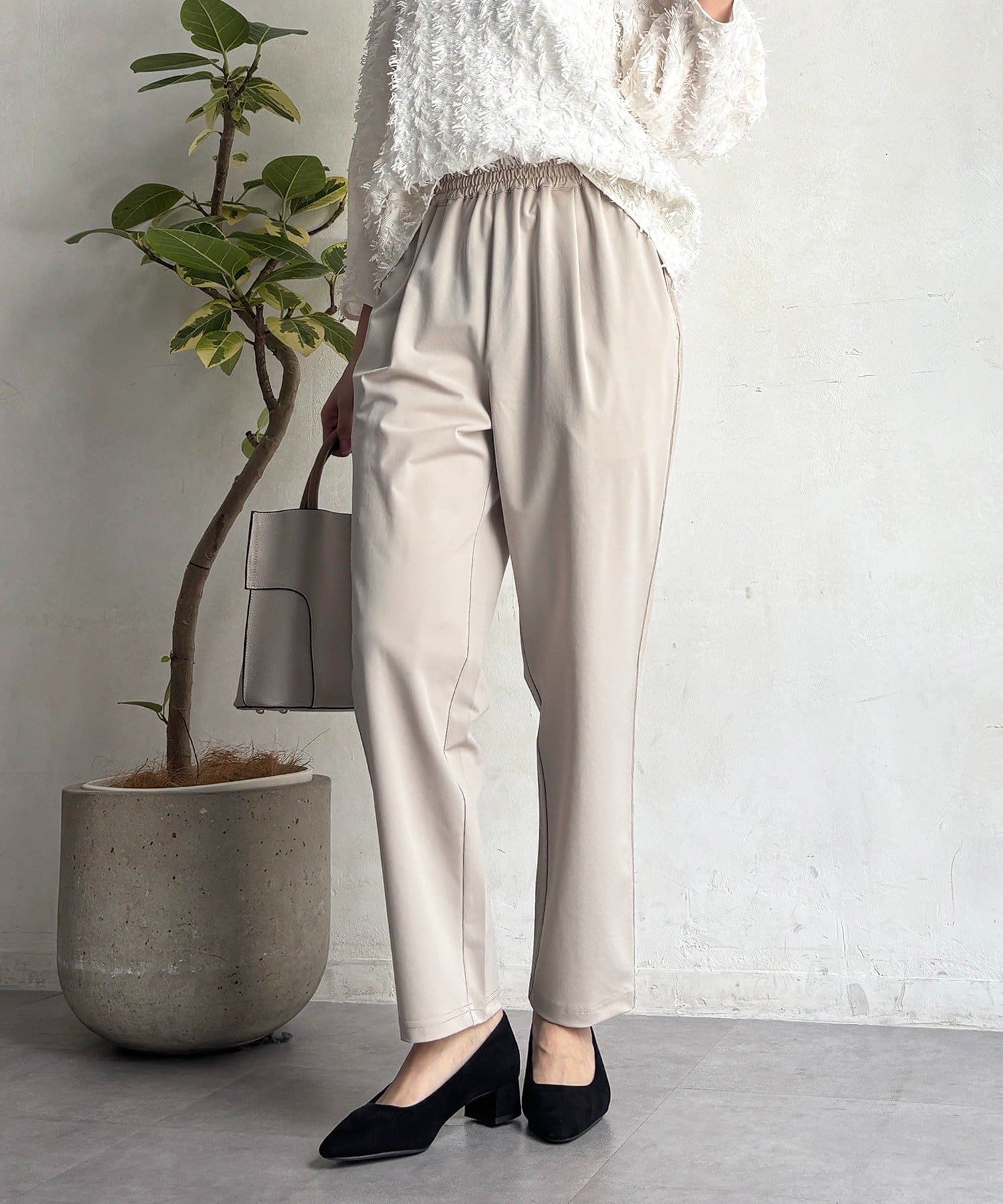 un dix cors(アンディコール) 360度ストレッチテーパードパンツ