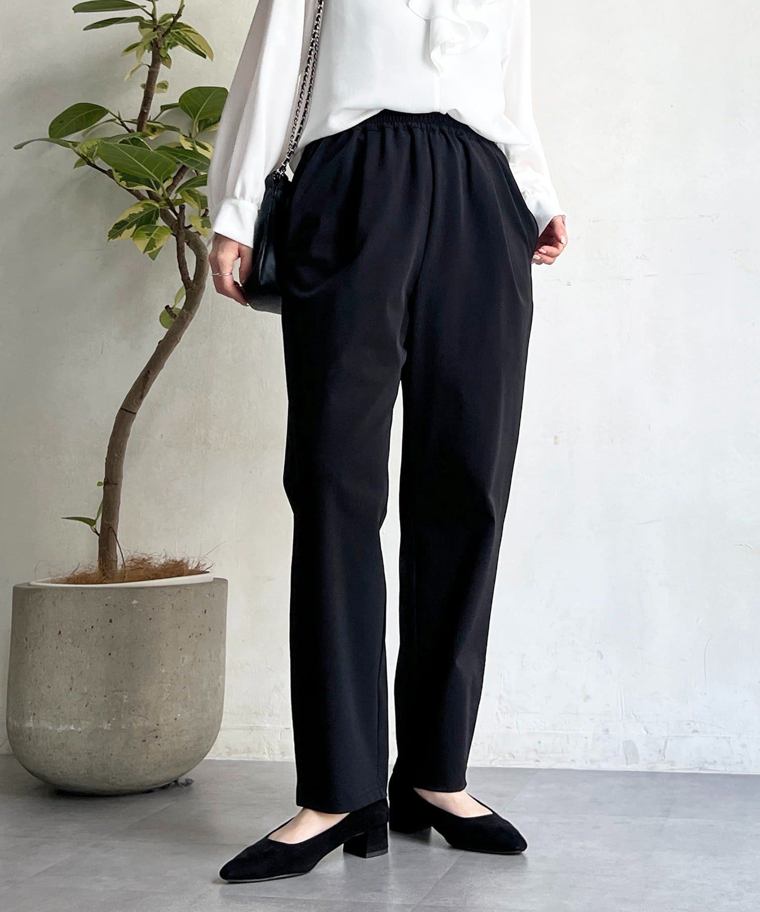 un dix cors(アンディコール) 360度ストレッチテーパードパンツ