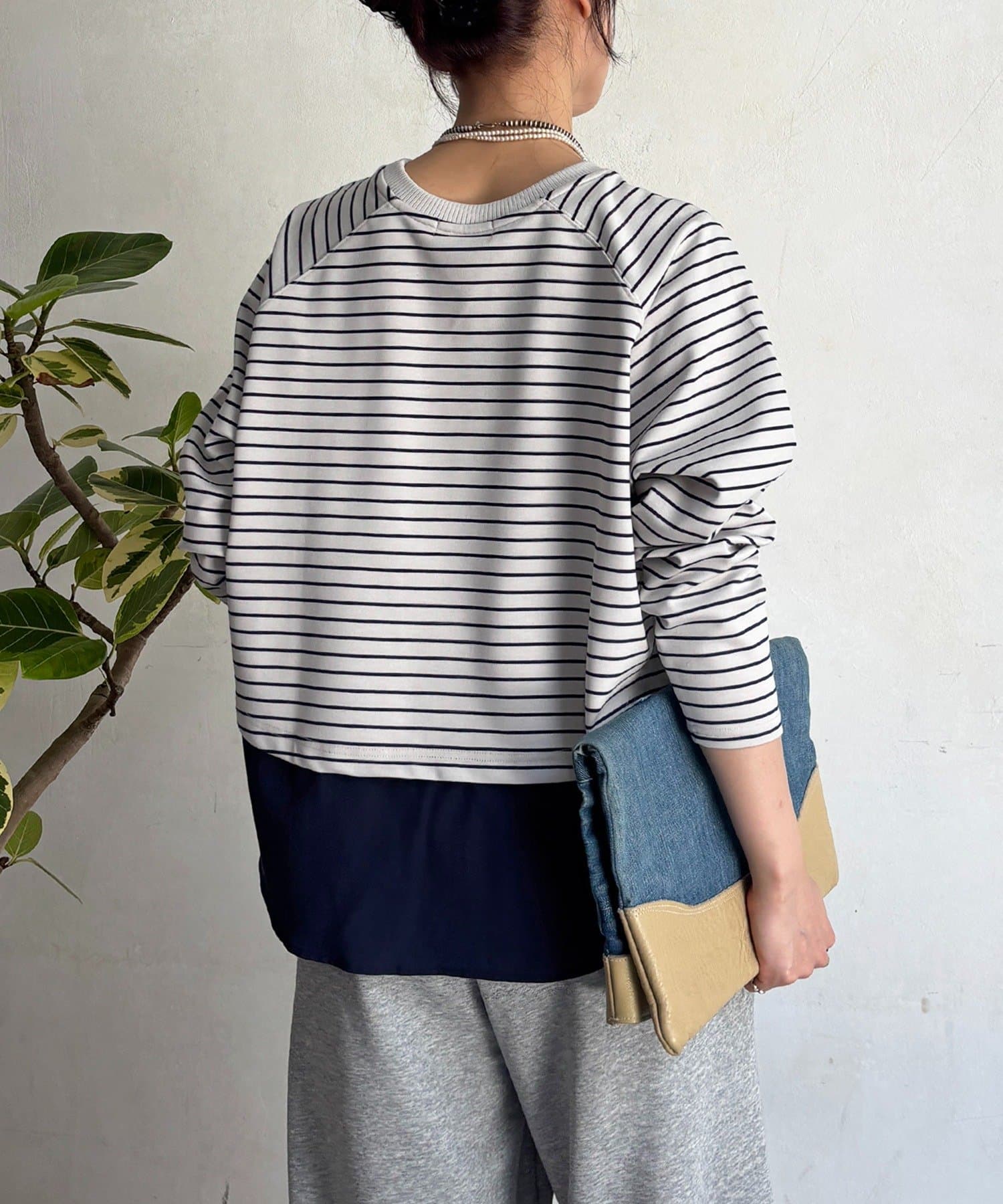 un dix cors(アンディコール) 異素材裾切り替プルオーバー