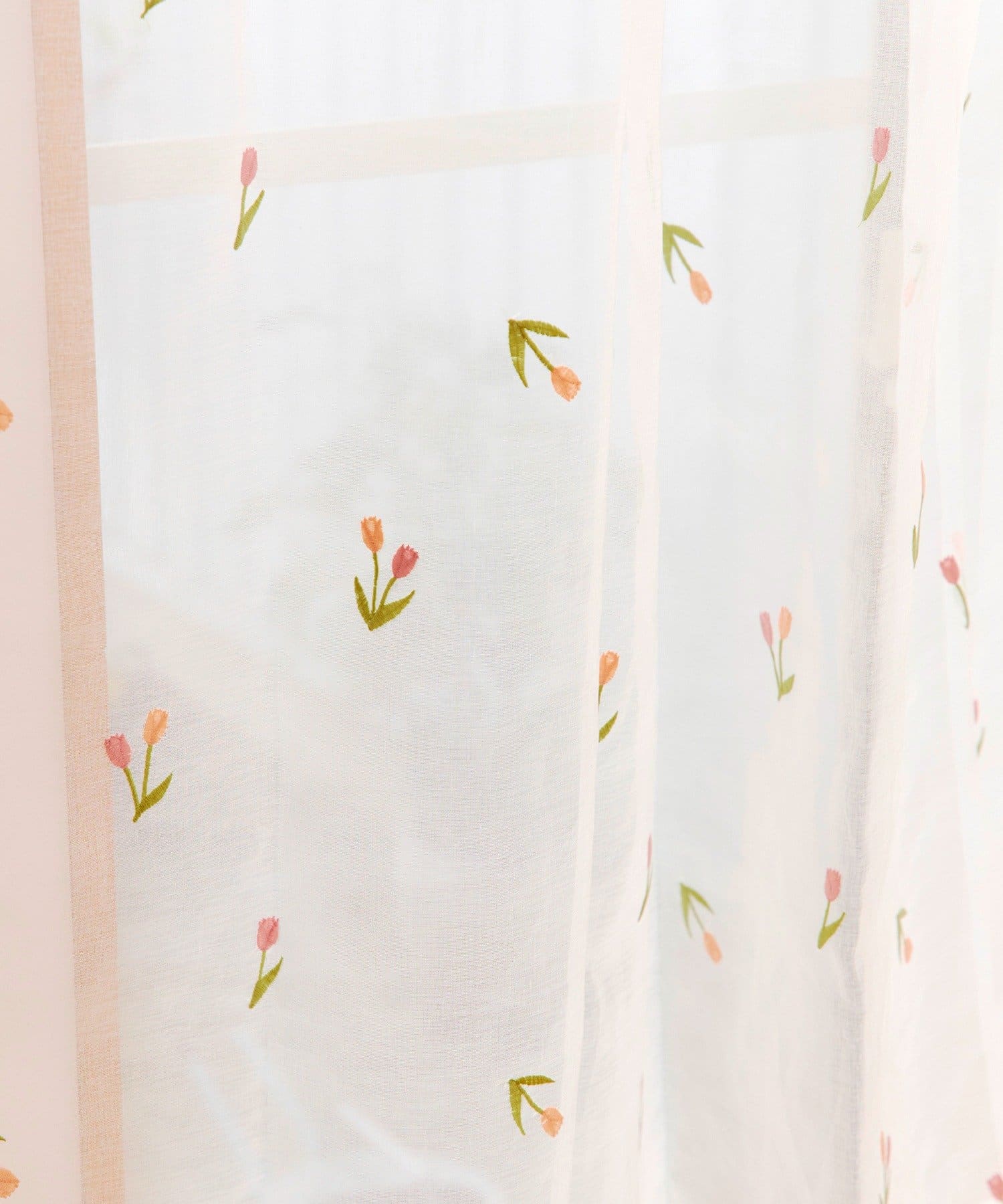 salut!(サリュ) 抗菌防臭チューリップ刺繍カーテン：180×110cm