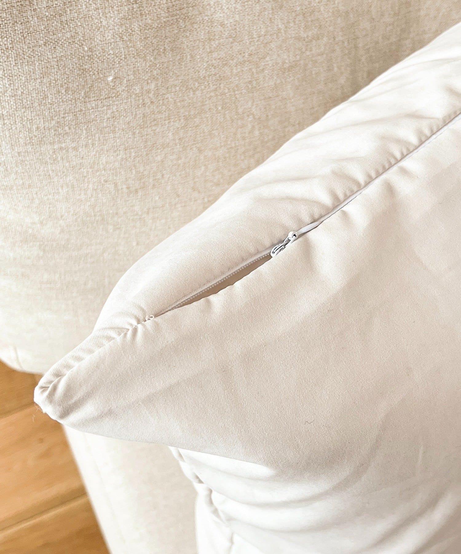 salut!(サリュ) ミモザ刺繍クッションカバー：45×45cm