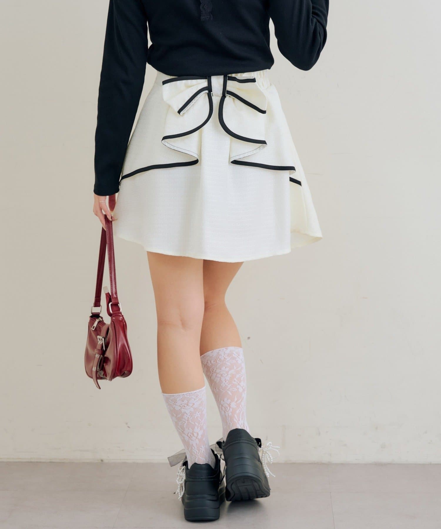 NICE CLAUP / OLIVE des OLIVE OUTLET(ナイスクラップ  / オリーブ デ オリーブ アウトレット) 【RMAF】BACKリボンモチーフミニスカート