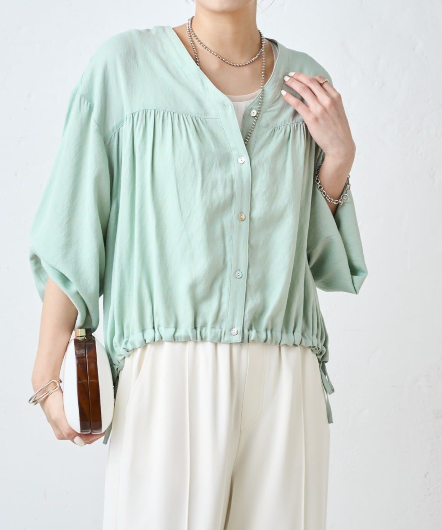 Jena　espace merveilleux(ジェナ　エスパスメルヴェイユ) 裾リボンドロストシャツ